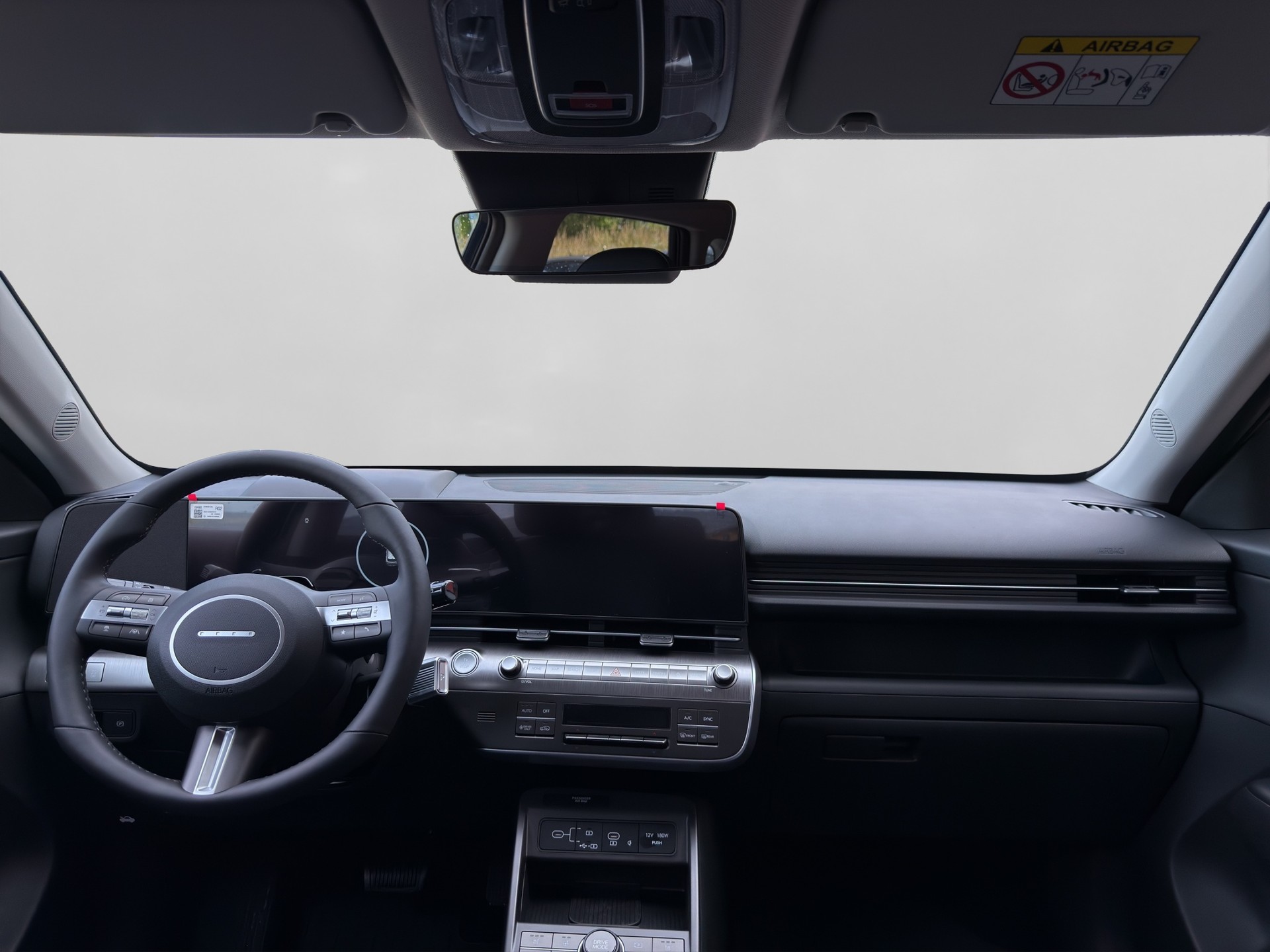 HYUNDAI Kona EV 65.4 kWh Amplia-image-11