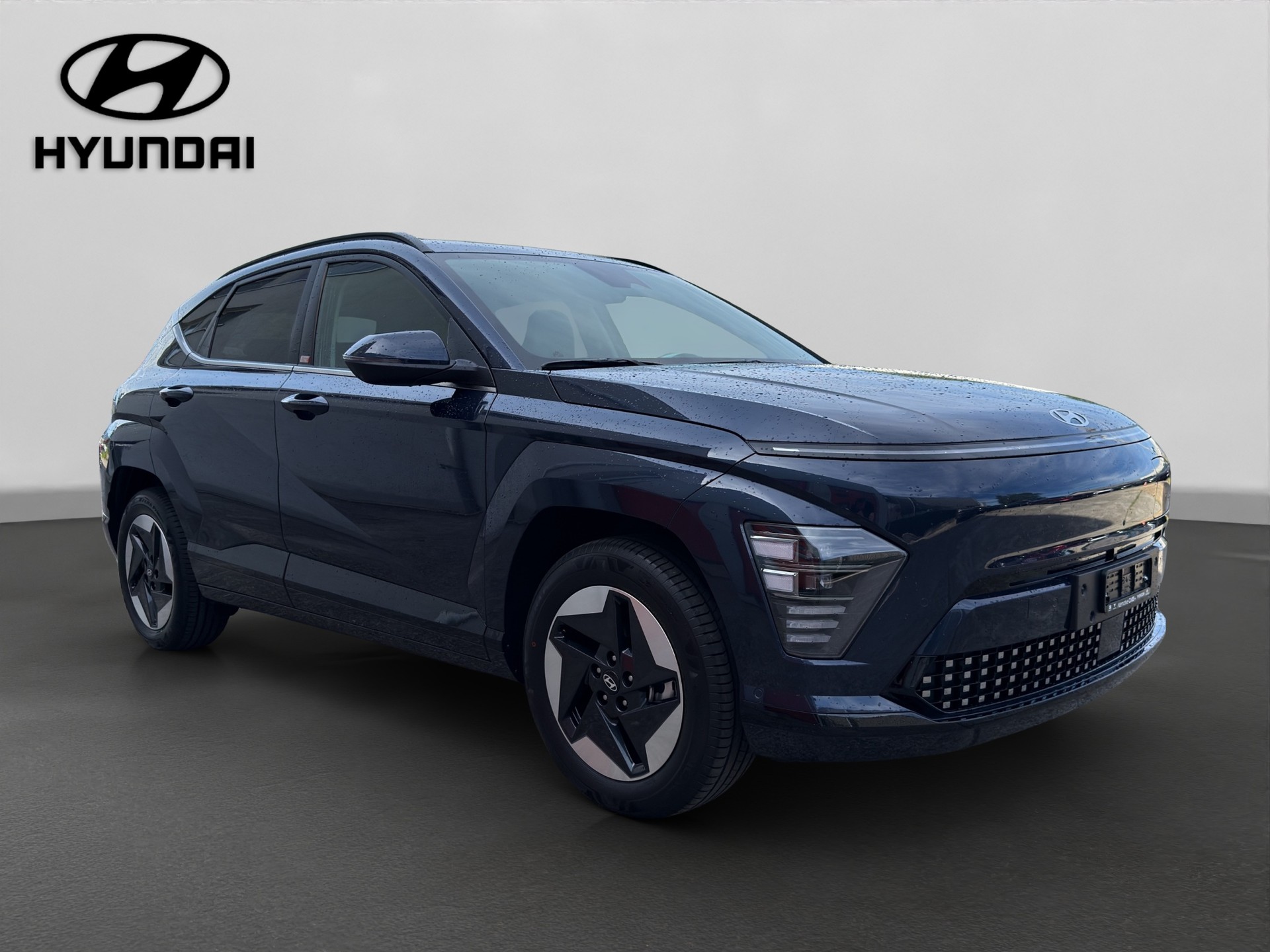 HYUNDAI Kona EV 65.4 kWh Amplia-image-7