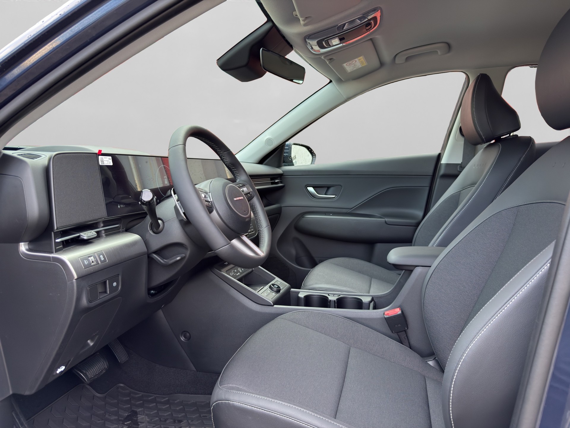 HYUNDAI Kona EV 65.4 kWh Amplia-image-8