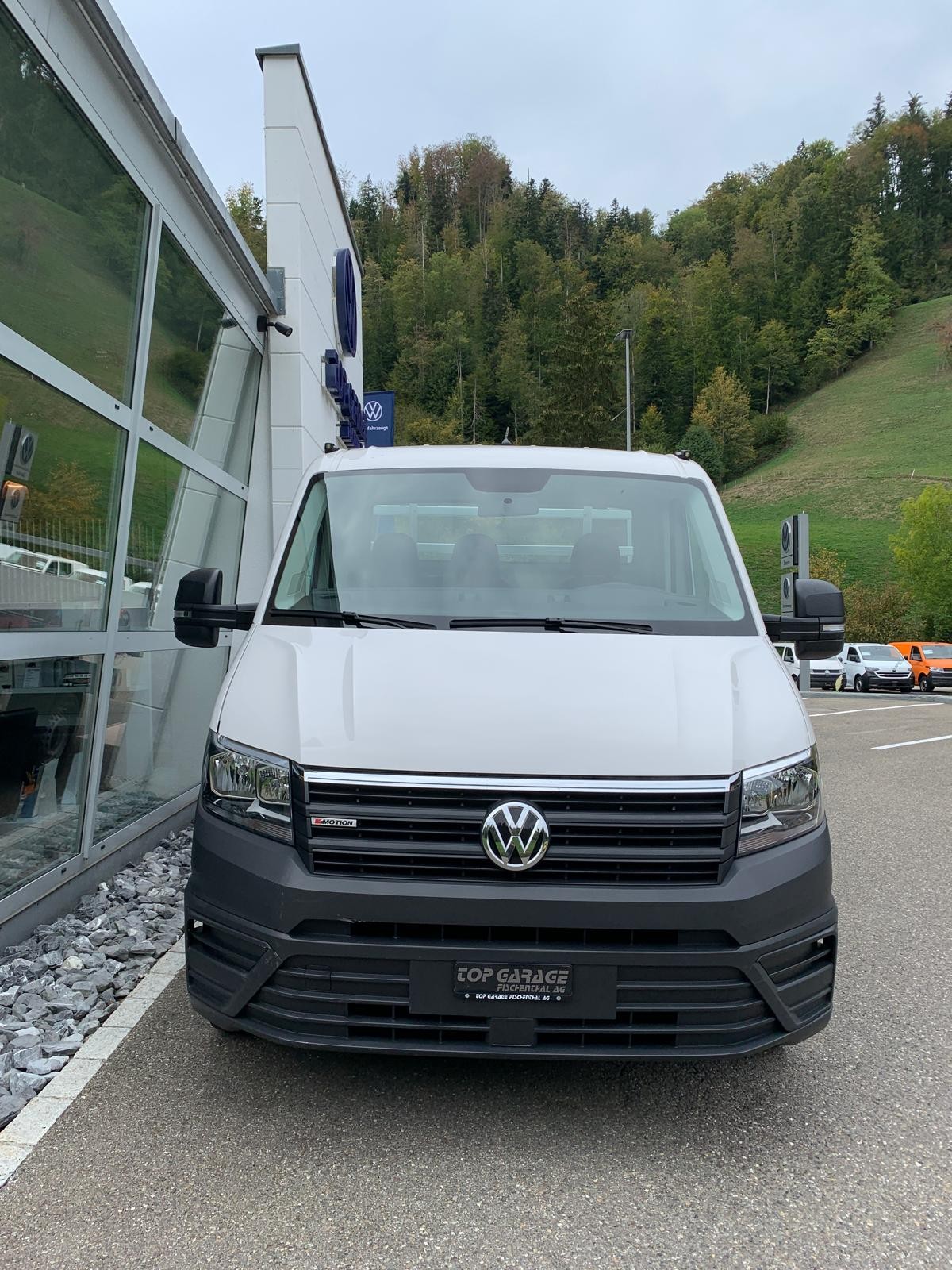 VW Crafter 35 2.0 TDI L3 4Motion-image-2
