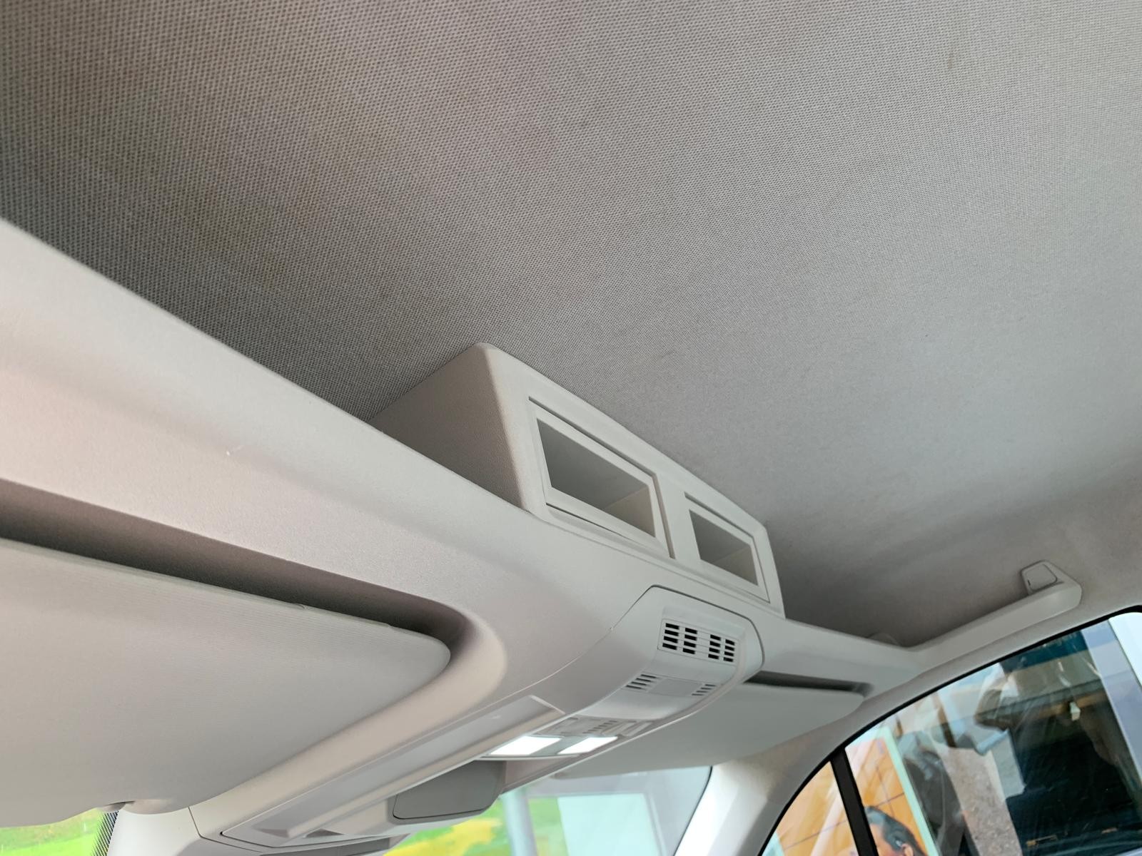 VW Crafter 35 2.0 TDI L3 4Motion-image-15