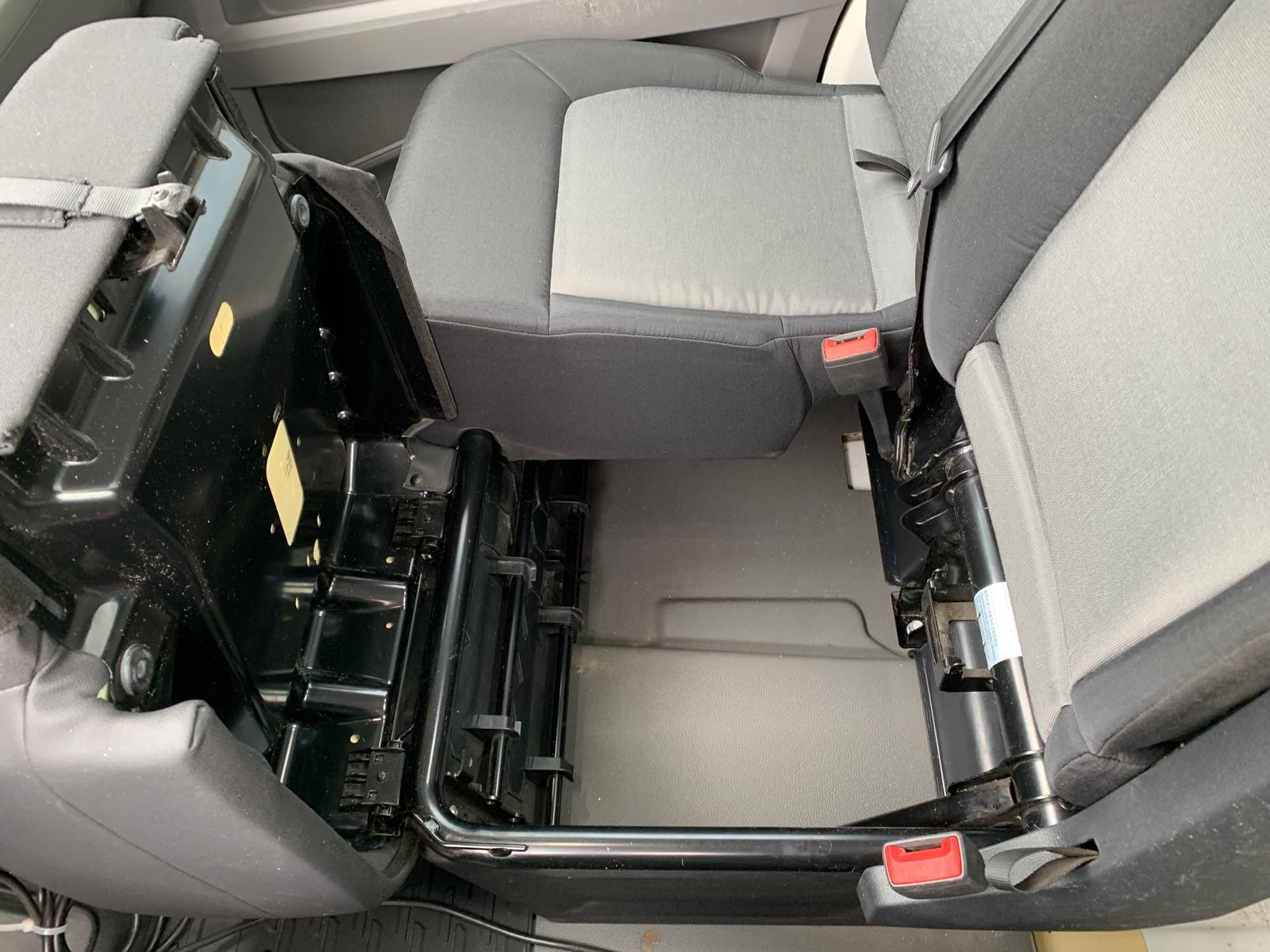 VW Crafter 35 2.0 TDI L3 4Motion-image-12