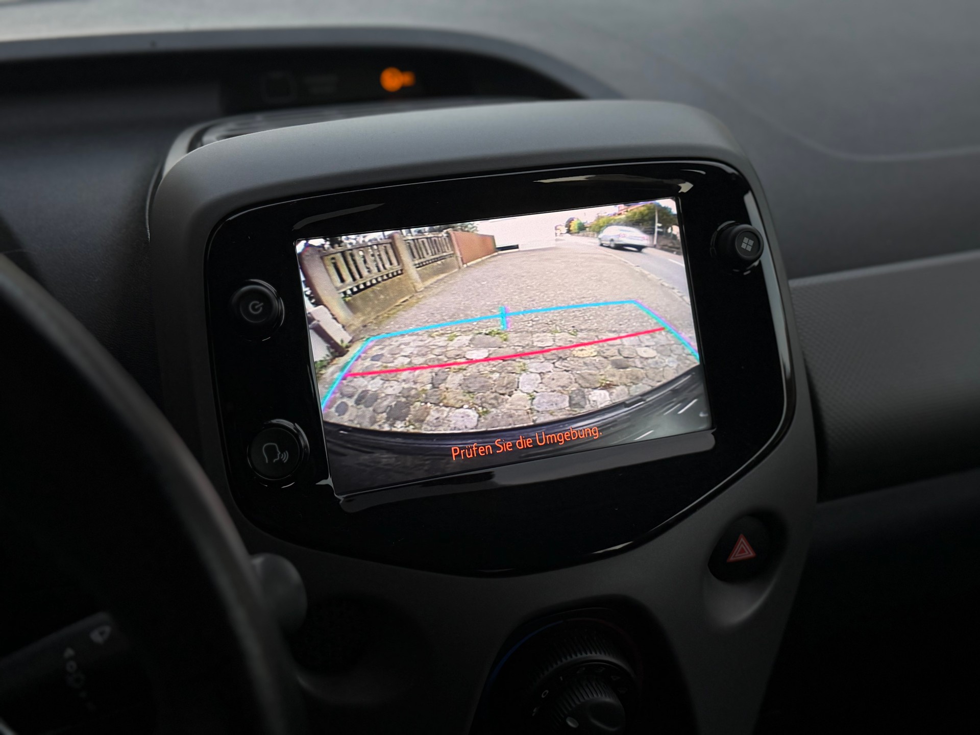 PEUGEOT 108 1.0 VTi AUTOMAT Active ETG | CarPlay | Bluetooth | Frisch MFK | Frisch Service | Klima | Rückfahrkamera |-image-14