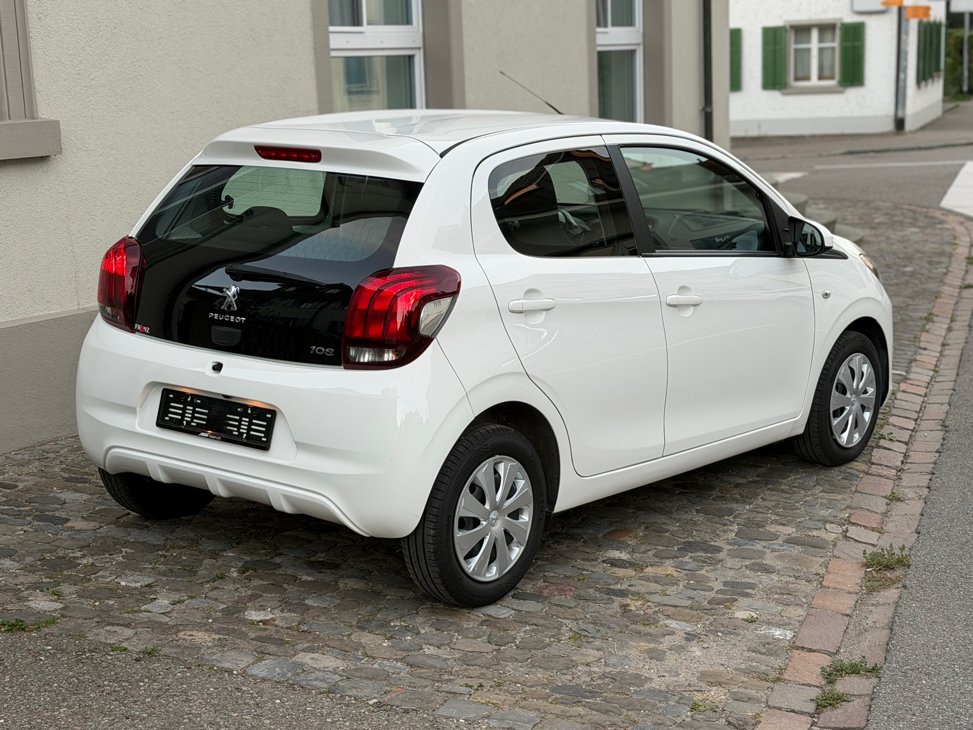 PEUGEOT 108 1.0 VTi AUTOMAT Active ETG | CarPlay | Bluetooth | Frisch MFK | Frisch Service | Klima | Rückfahrkamera |-image-4