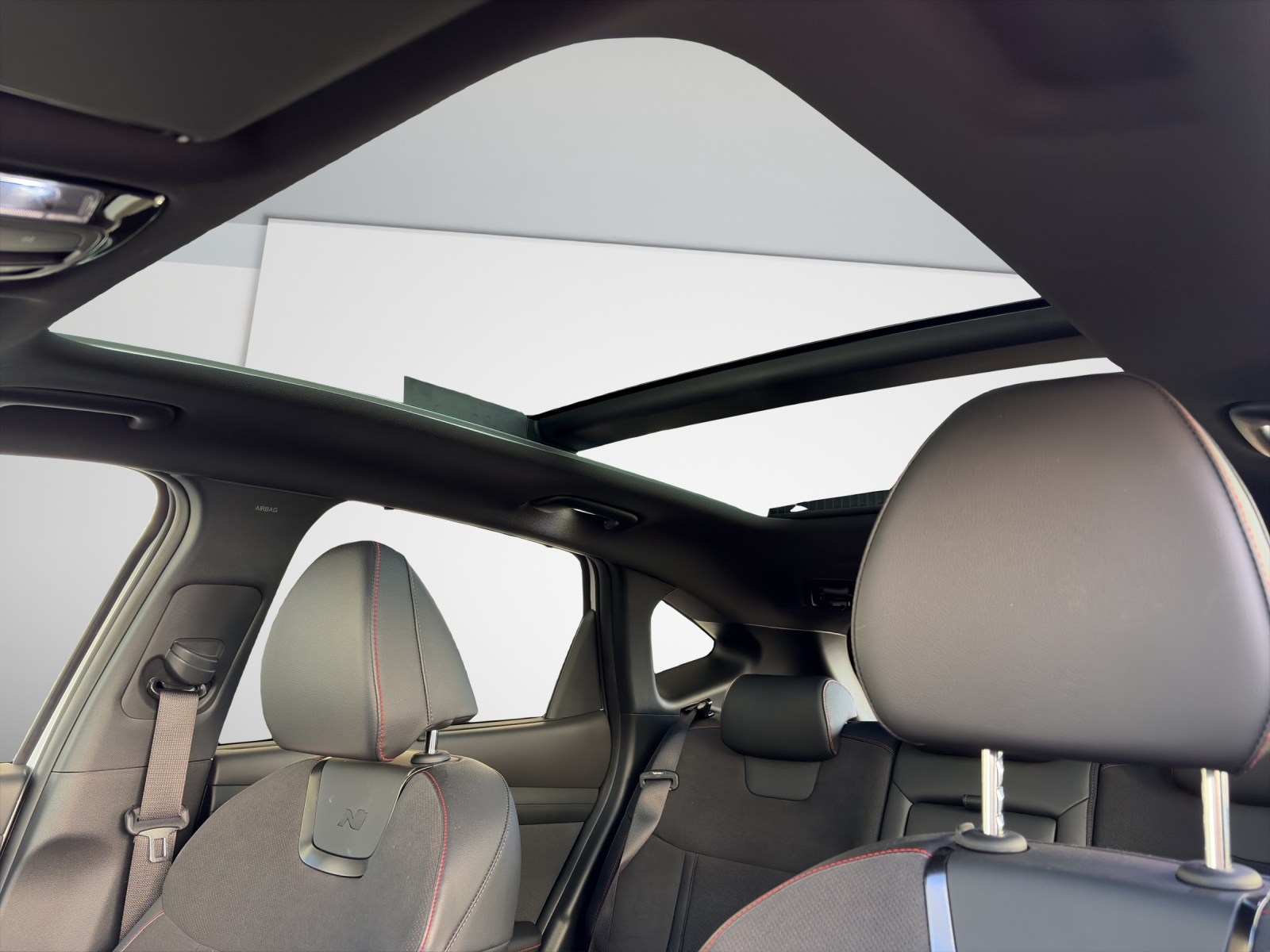 HYUNDAI Tucson 1.6 T-GDi PHEV N-Line Sunroof 4WD-image-11