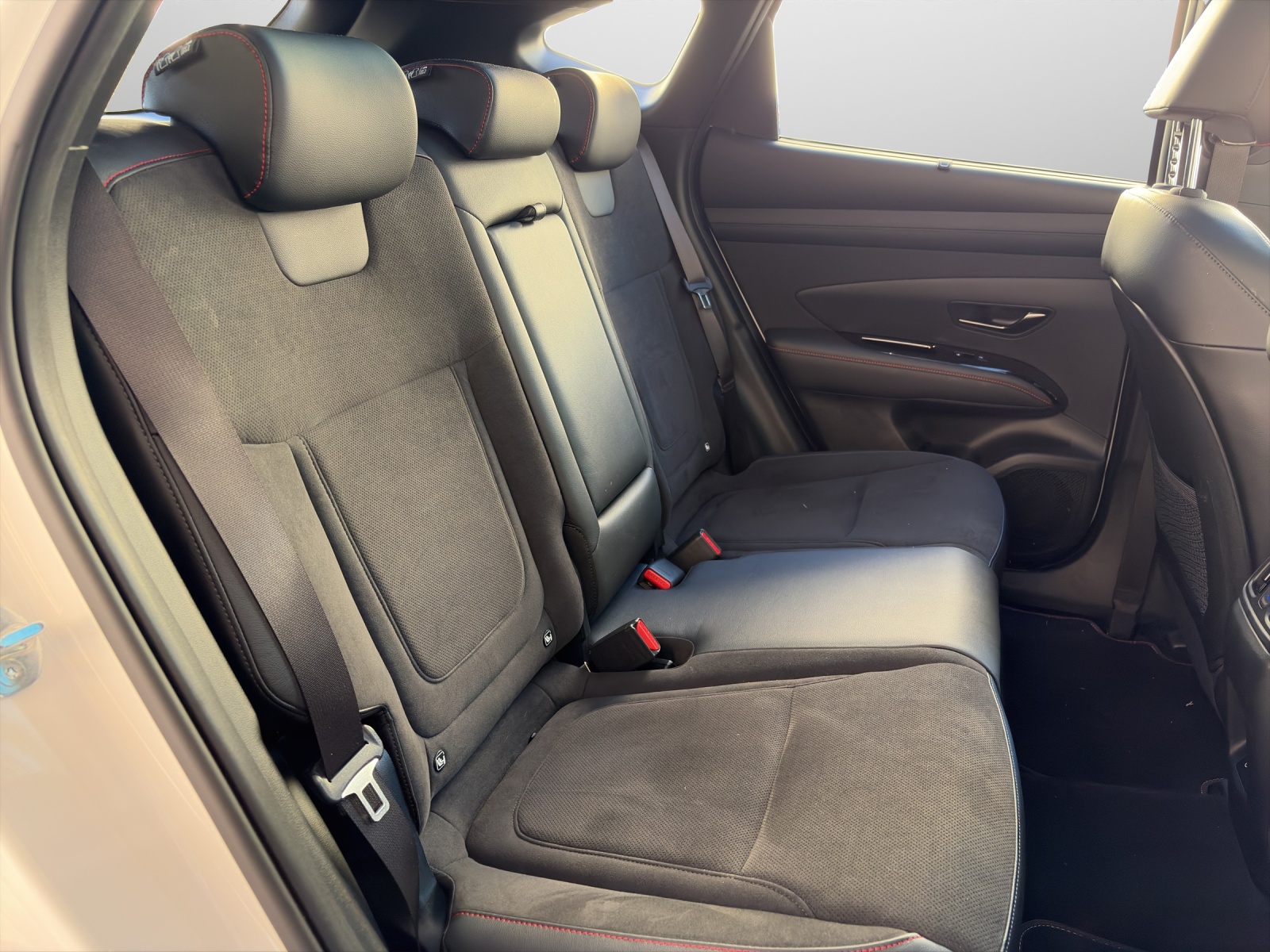 HYUNDAI Tucson 1.6 T-GDi PHEV N-Line Sunroof 4WD-image-13