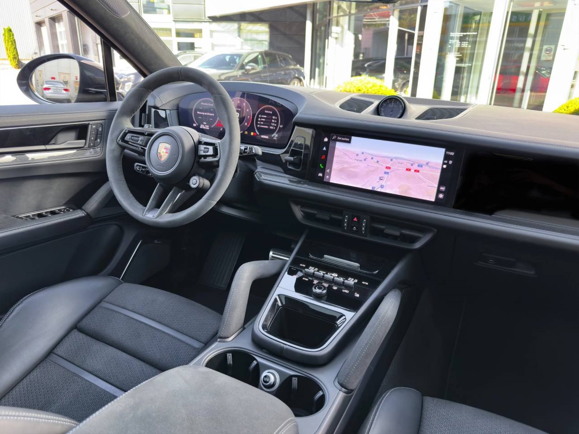 PORSCHE Cayenne GTS Coupé-image-18