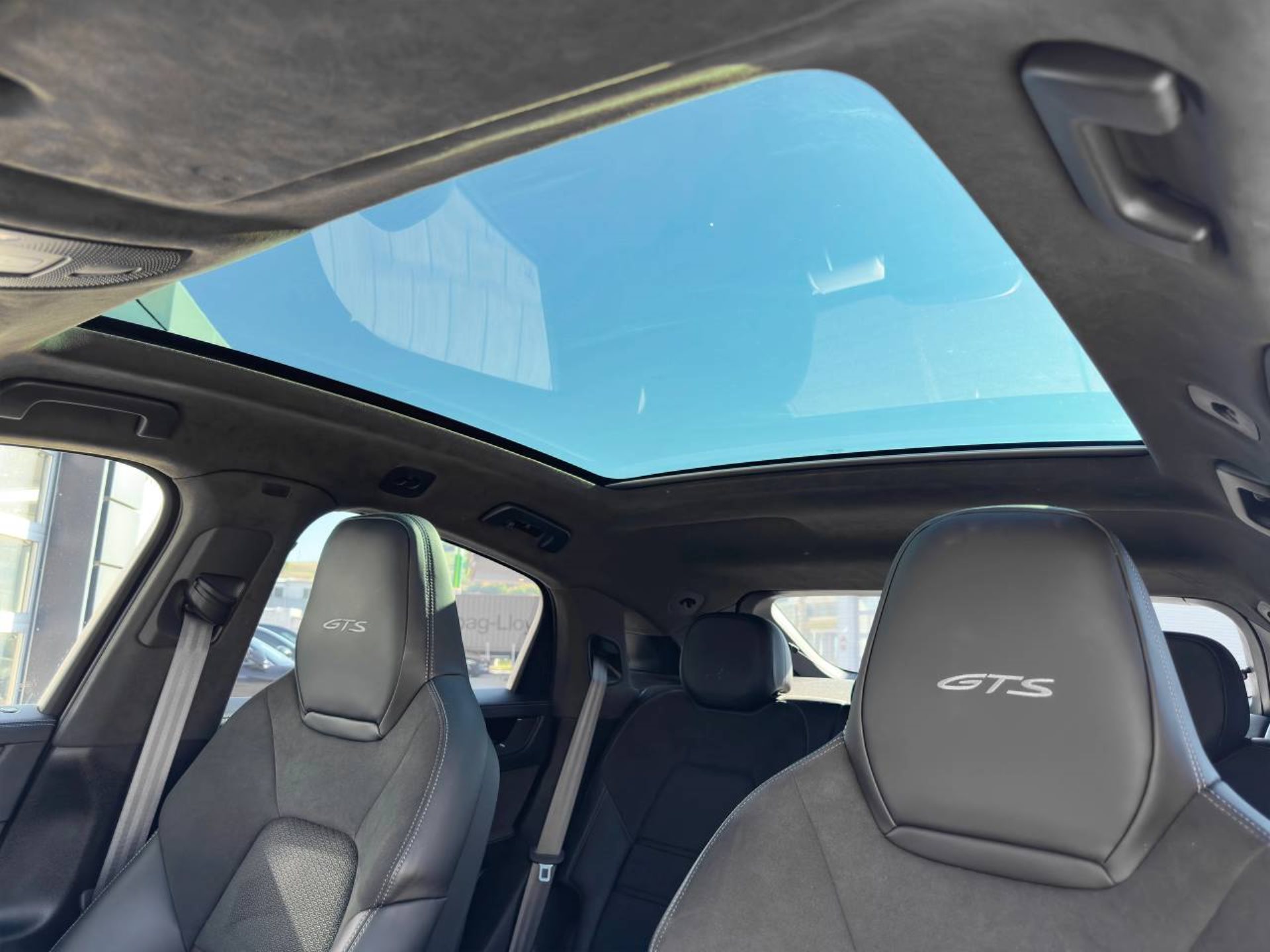 PORSCHE Cayenne GTS Coupé-image-23