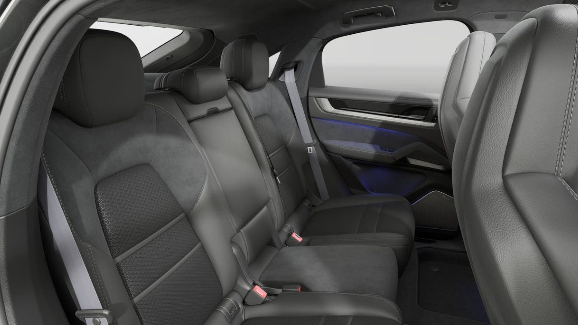 PORSCHE Cayenne GTS Coupé-image-12