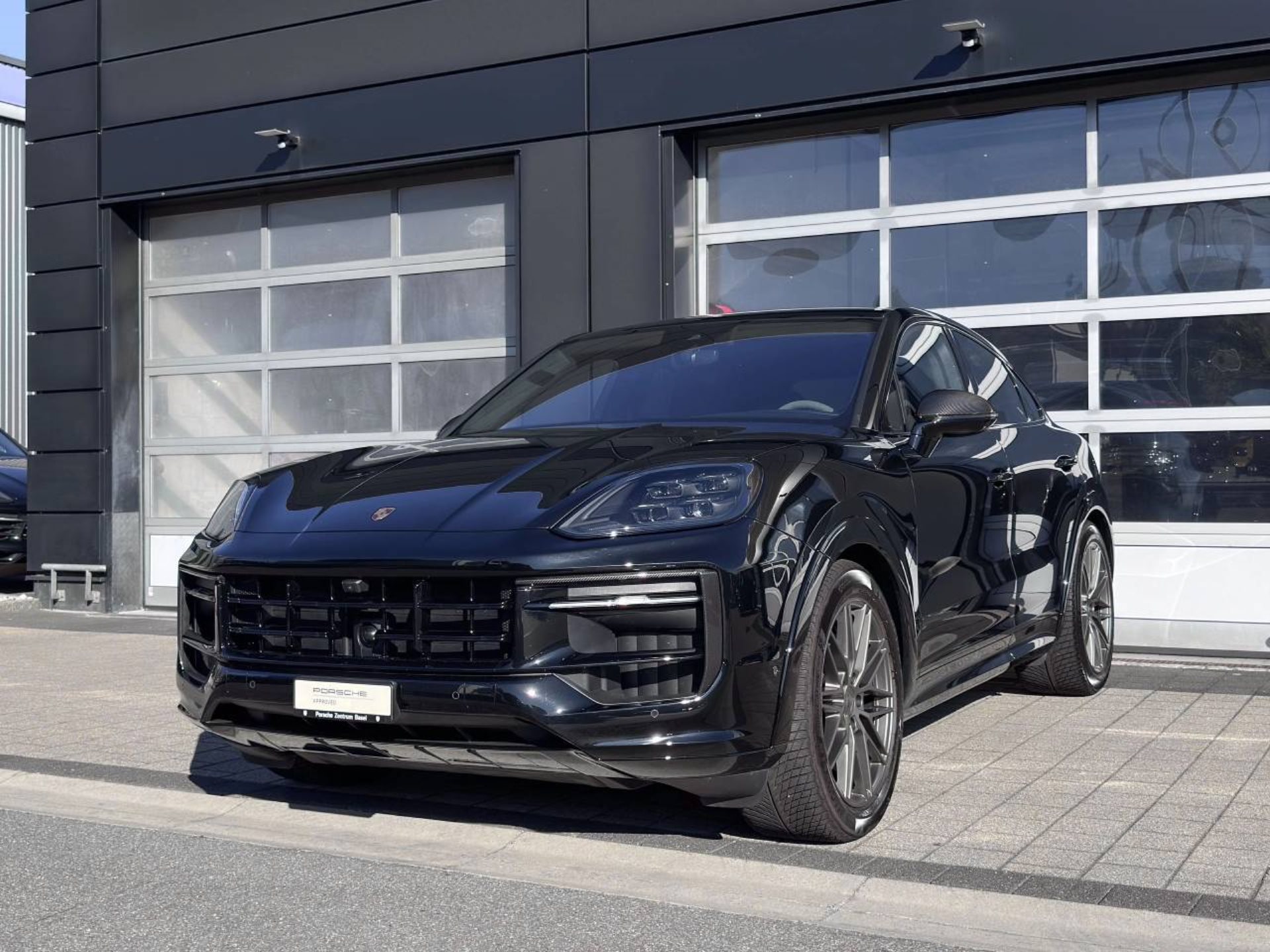 PORSCHE Cayenne GTS Coupé-image-8