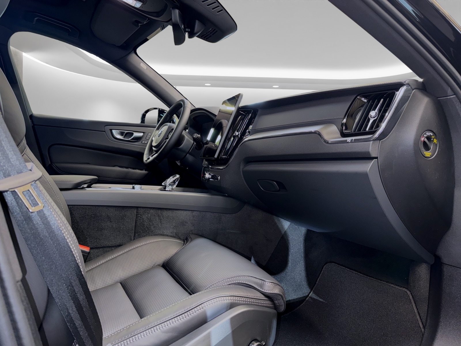 VOLVO XC60 2.0 T8 TE Black Edition eAWD-image-12