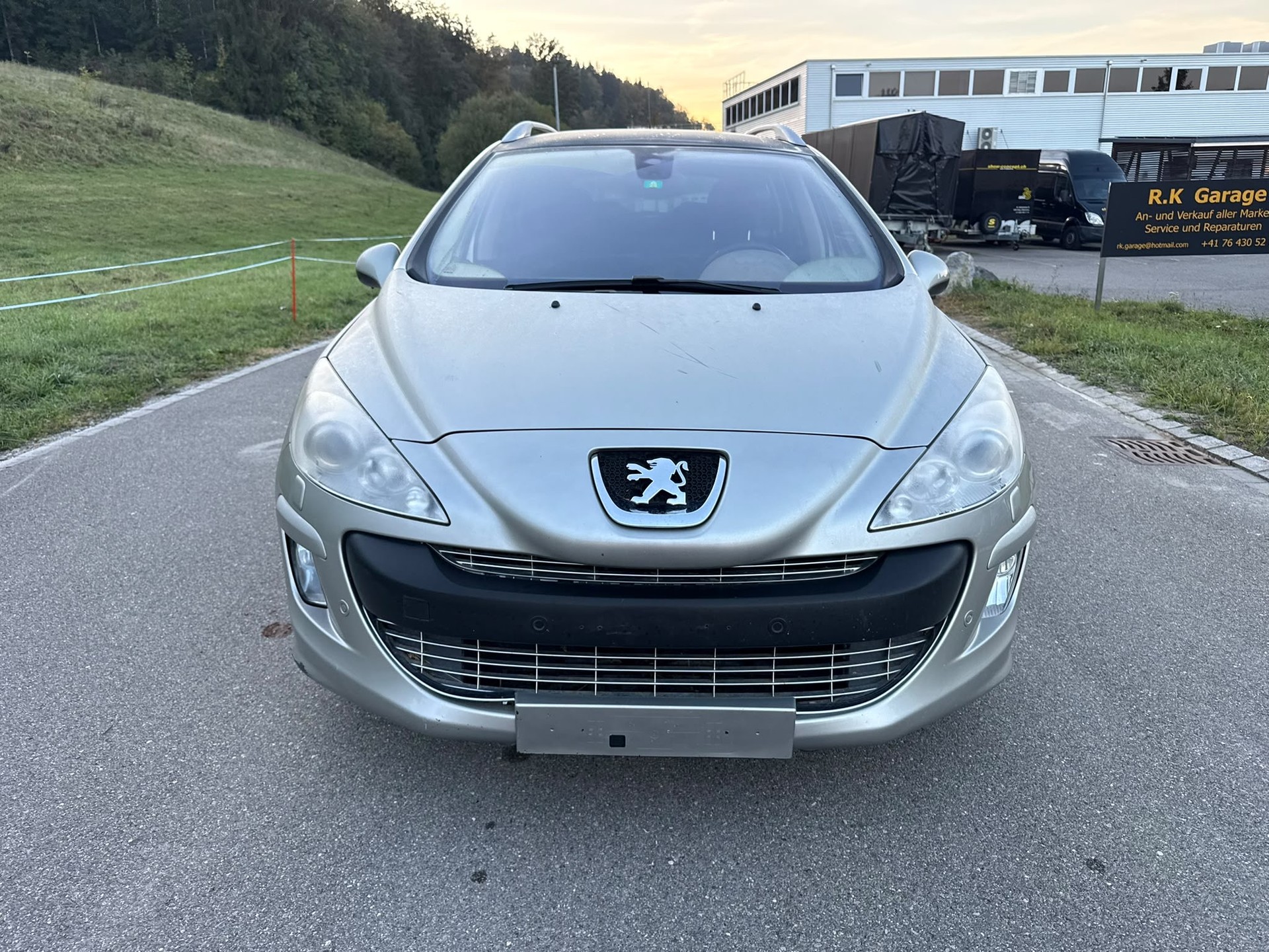 PEUGEOT 308 SW 1.6 16V Turbo Sport Pack Automatic-image-1