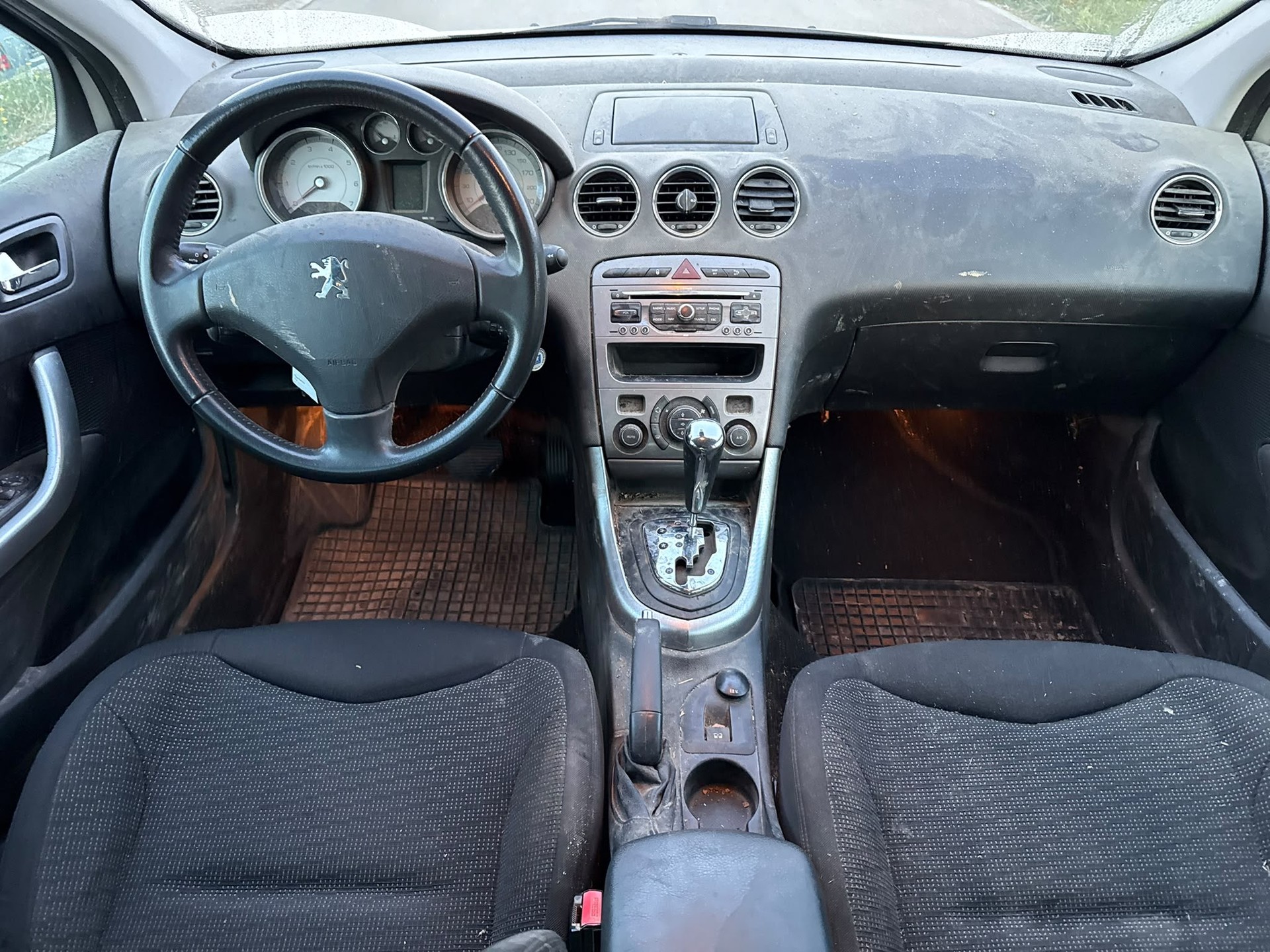 PEUGEOT 308 SW 1.6 16V Turbo Sport Pack Automatic-image-7