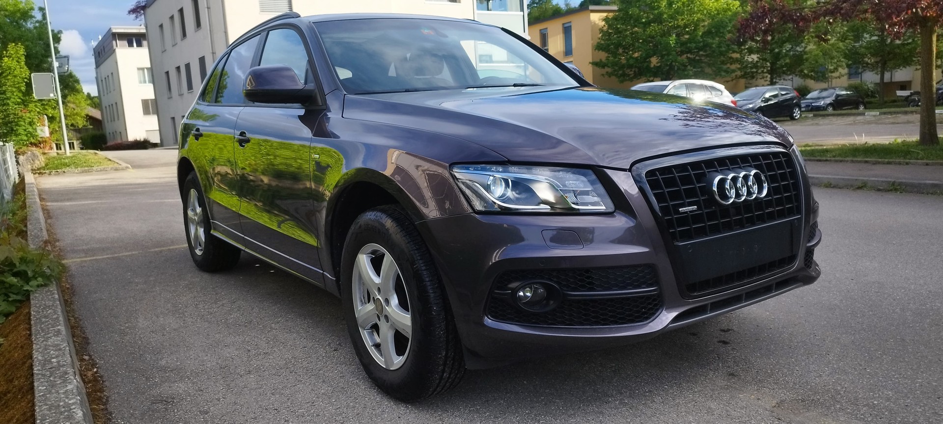AUDI Q5 3.2 FSI quattro S-tronic-image-2