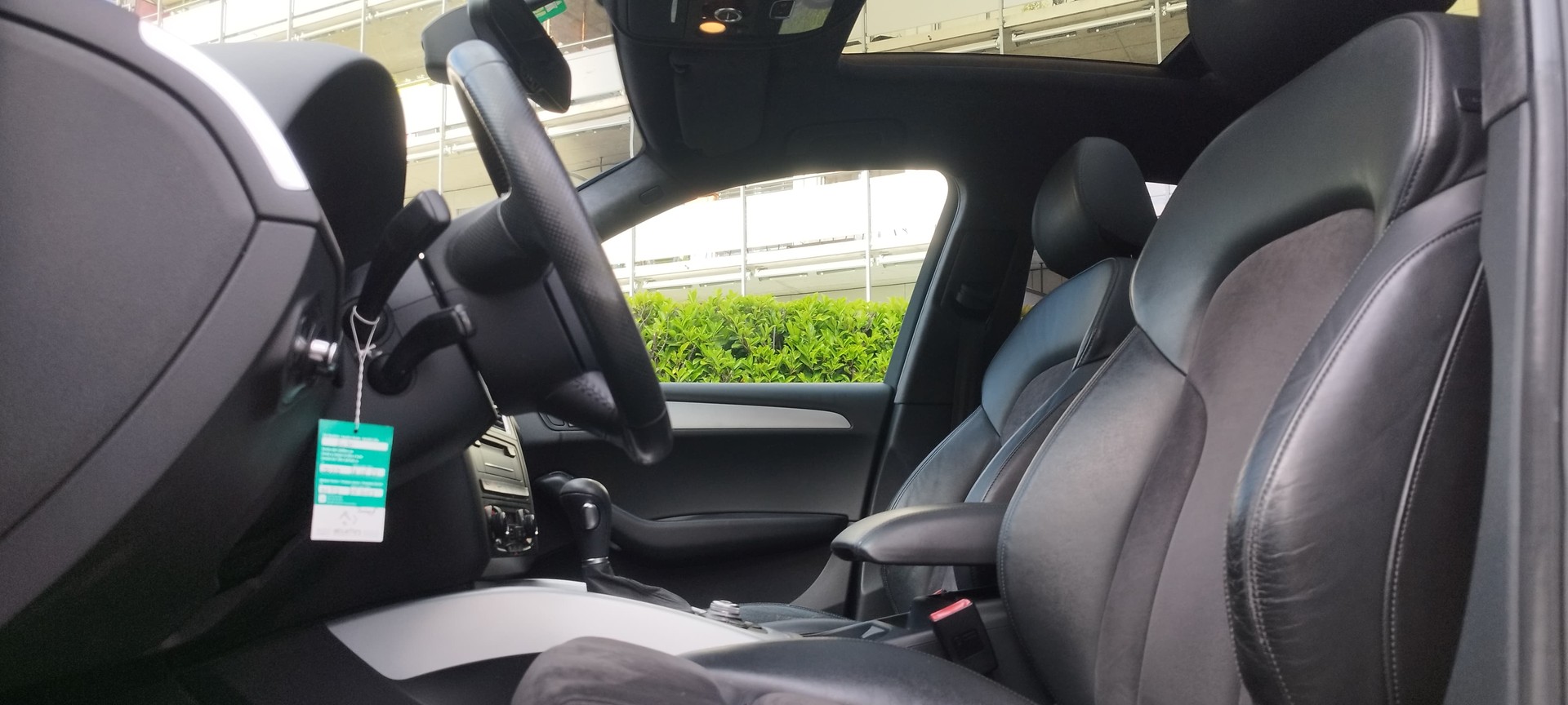 AUDI Q5 3.2 FSI quattro S-tronic-image-11