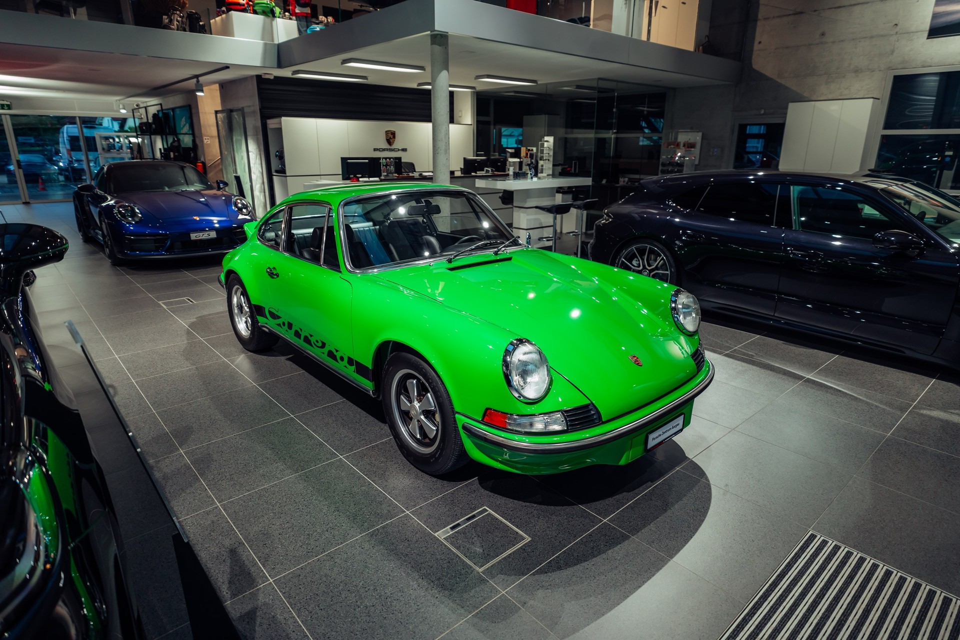 PORSCHE 911 Carrera RS 2.7-image-1
