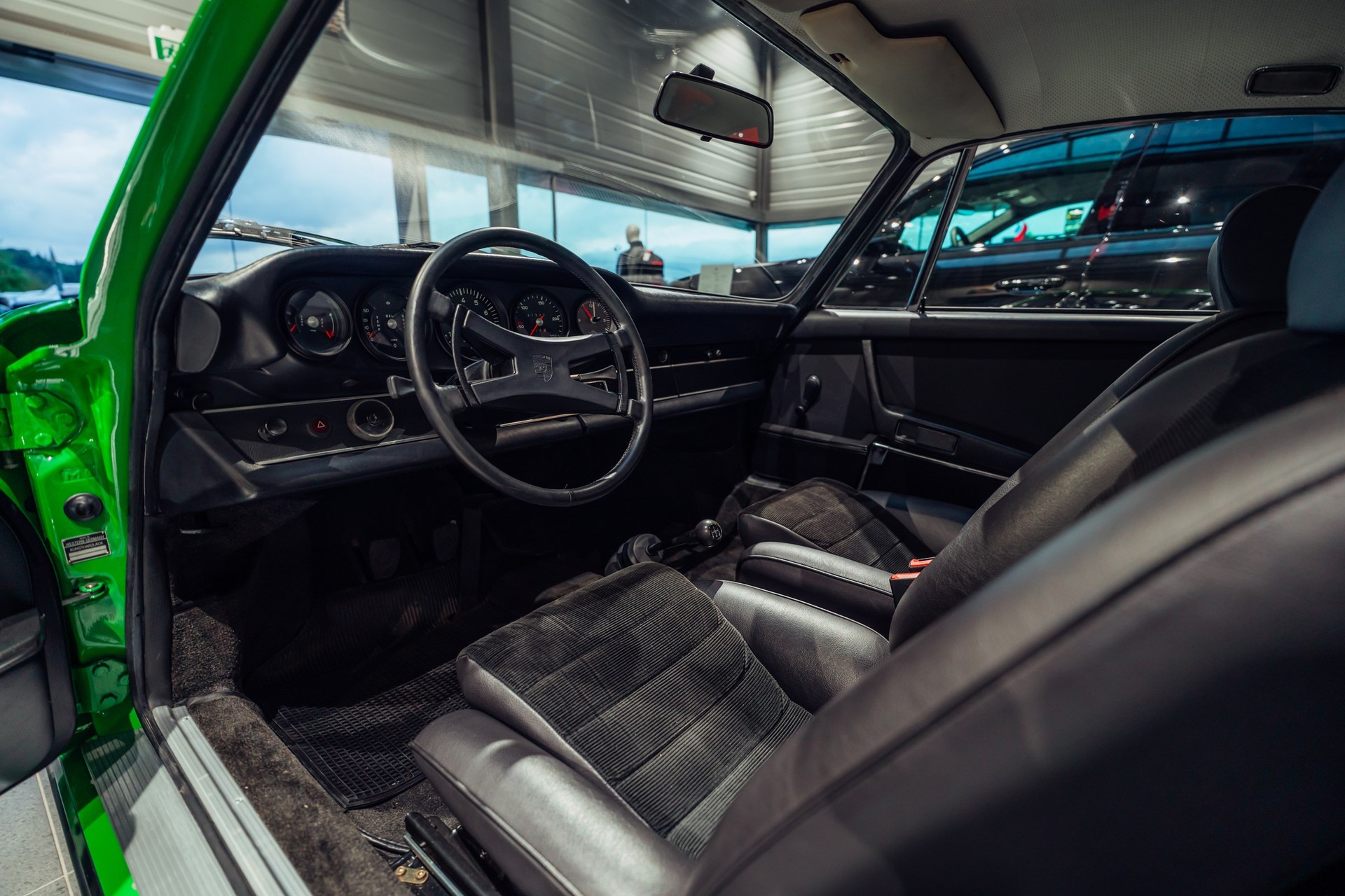 PORSCHE 911 Carrera RS 2.7-image-6