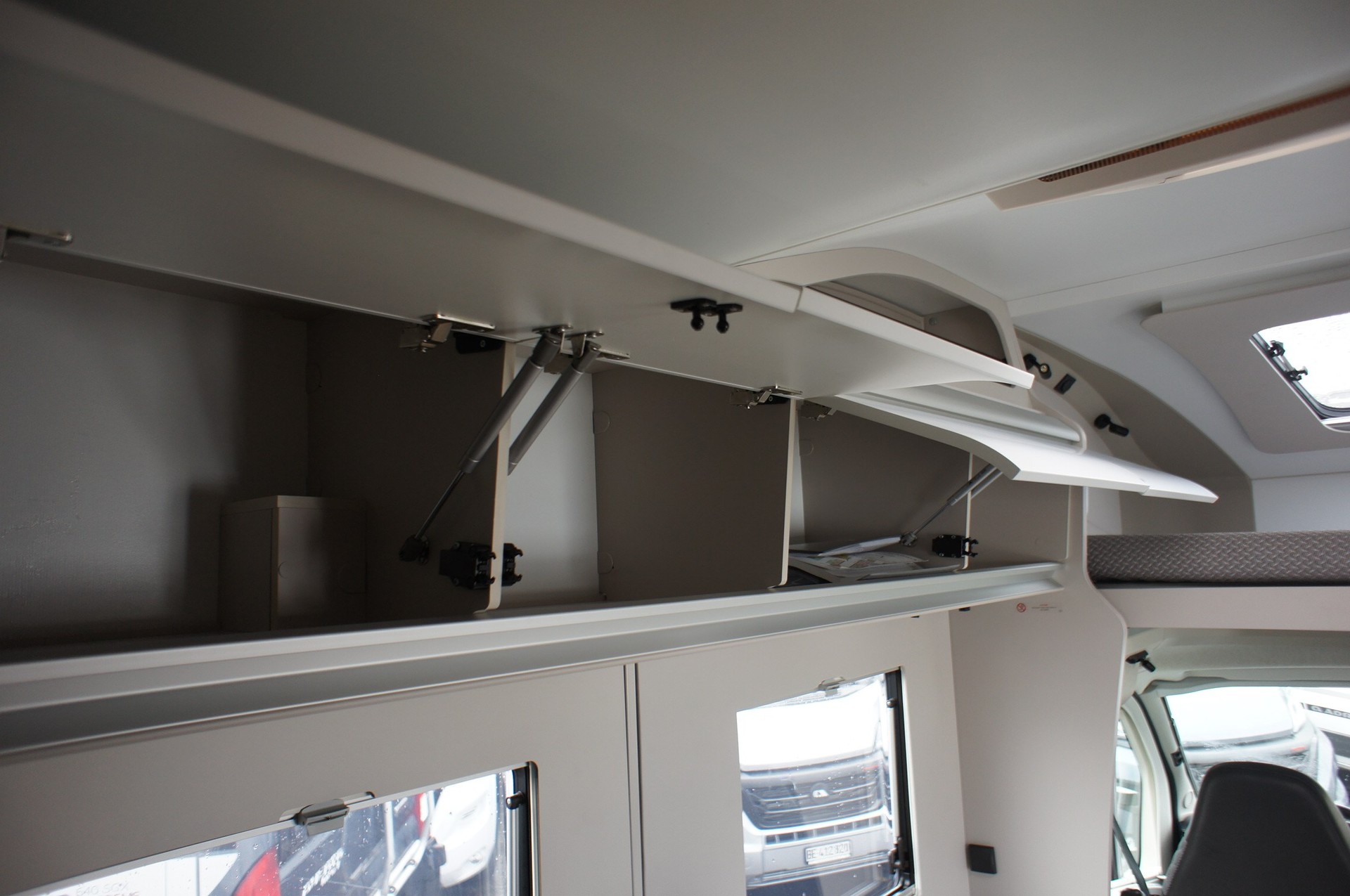 ADRIA Coral XL Plus 660 SL-image-16