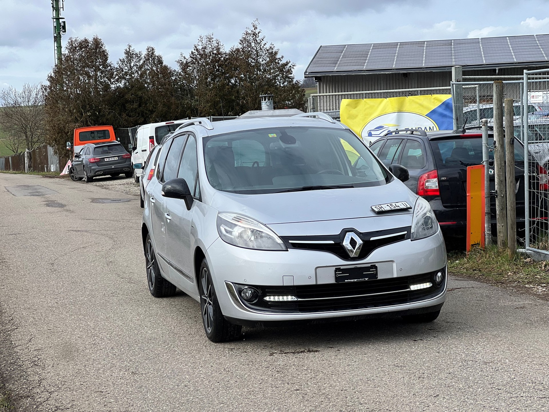 RENAULT Grand Scénic 1.2 16V Turbo Bose Edition-image-1