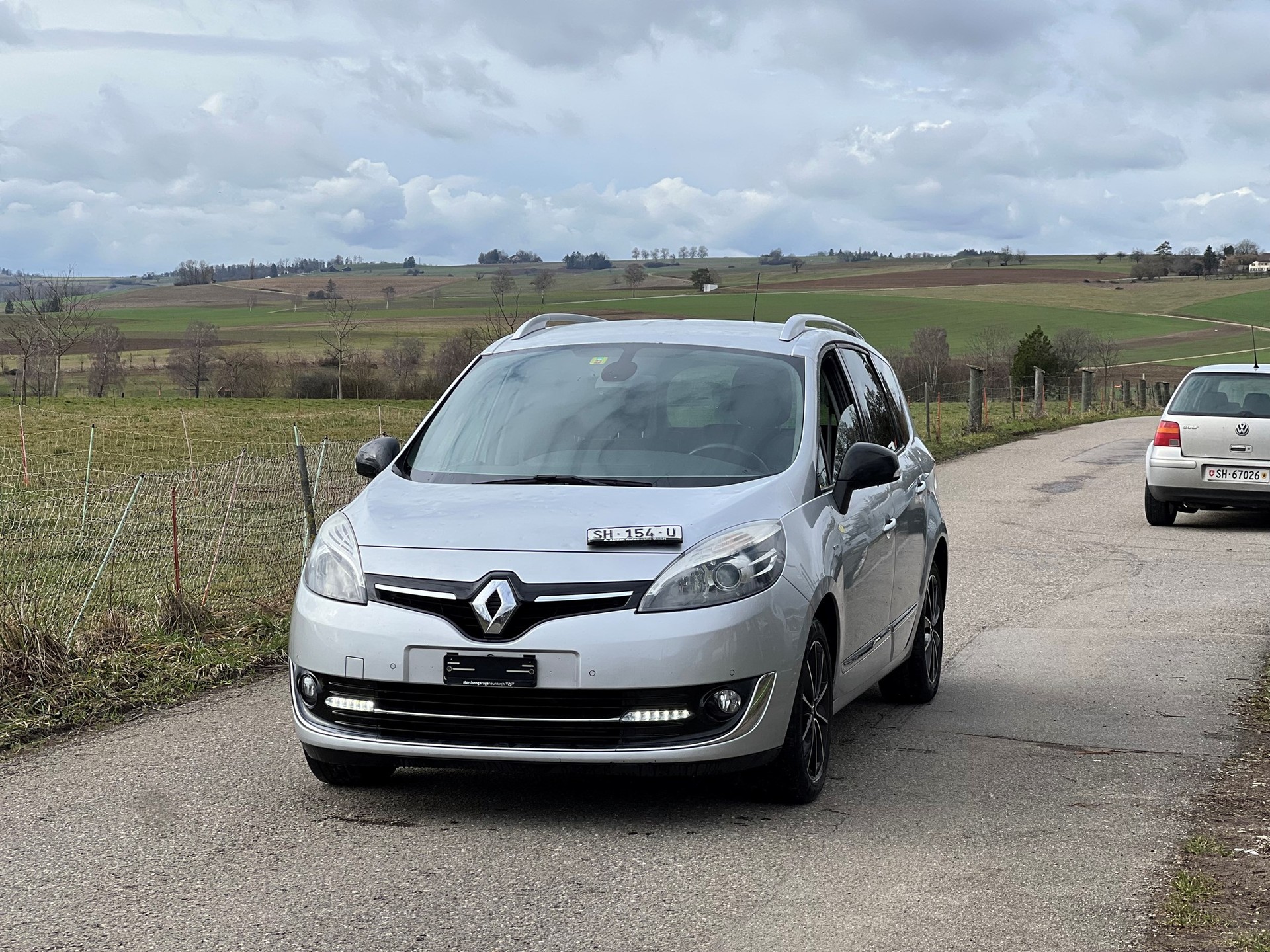 RENAULT Grand Scénic 1.2 16V Turbo Bose Edition-image-0