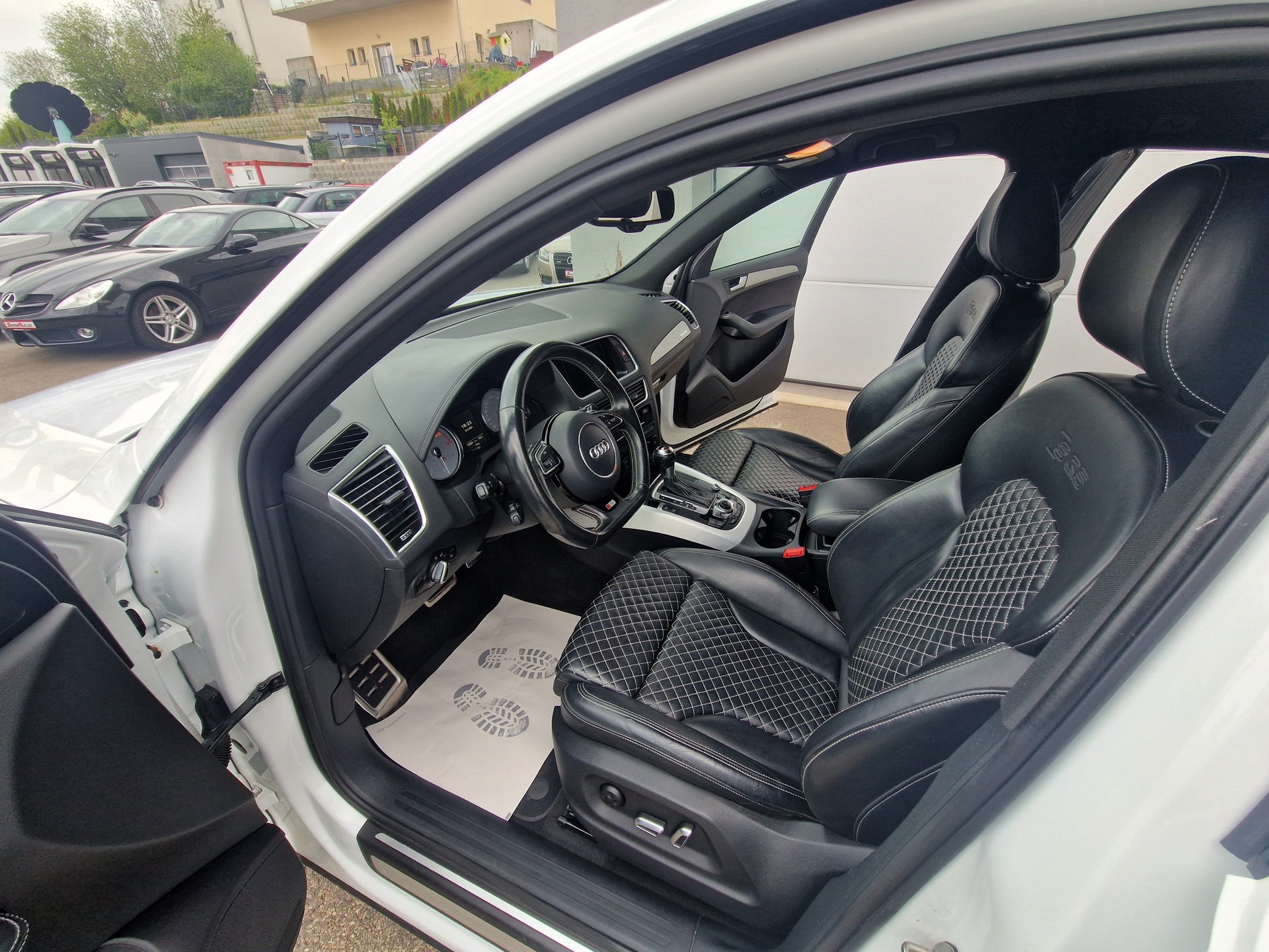 AUDI SQ5 3.0 TDI plus quattro tiptronic-image-6