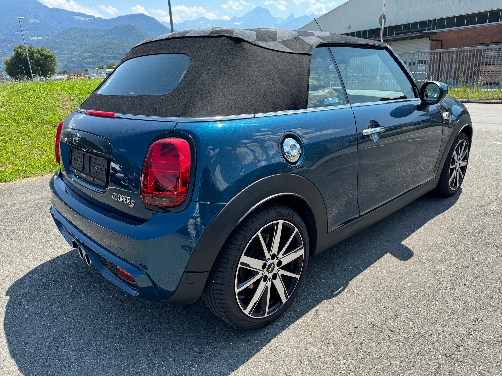 MINI Mini Cabrio Cooper S DKG-image-3