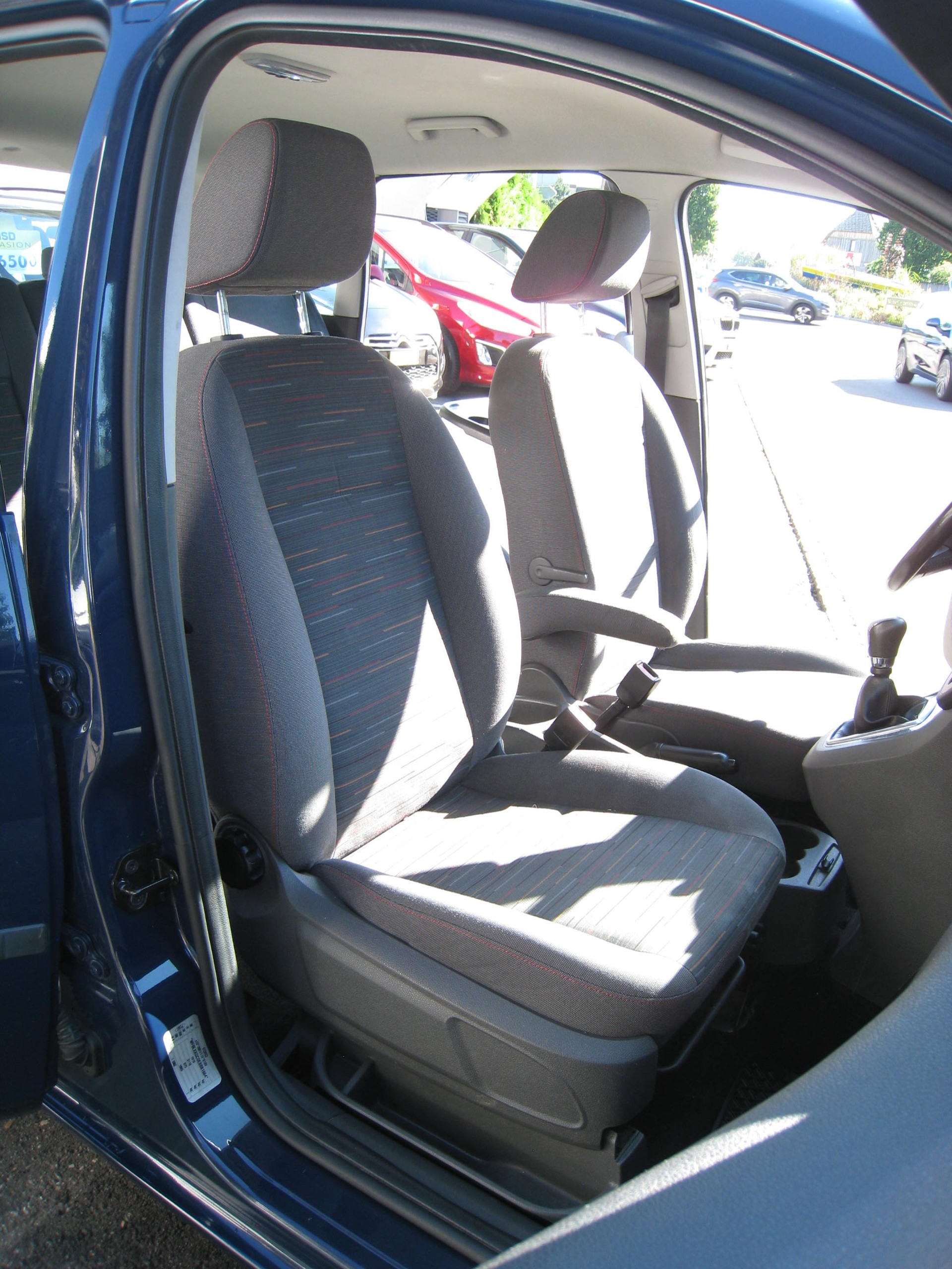 FORD C-Max 1.8 16V Carving-image-12