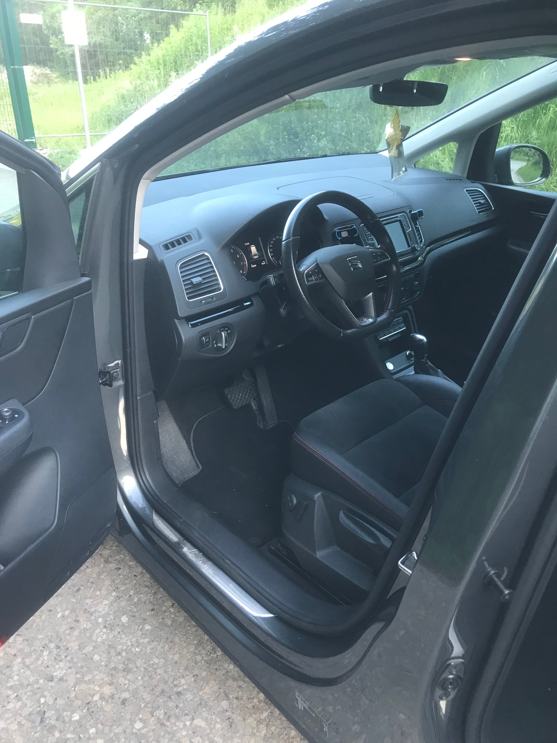 SEAT Alhambra 2.0 TSI FR Line DSG-image-12