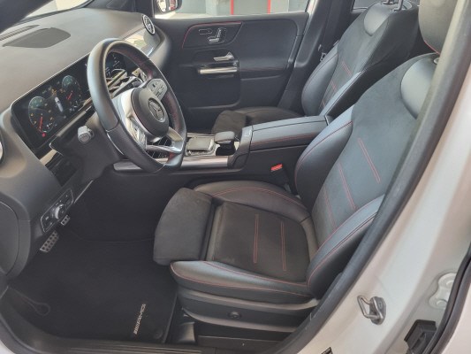 MERCEDES-BENZ B 250 4Matic AMG Line-image-10