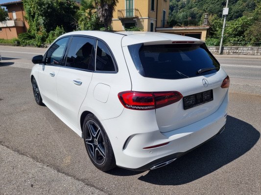 MERCEDES-BENZ B 250 4Matic AMG Line-image-3