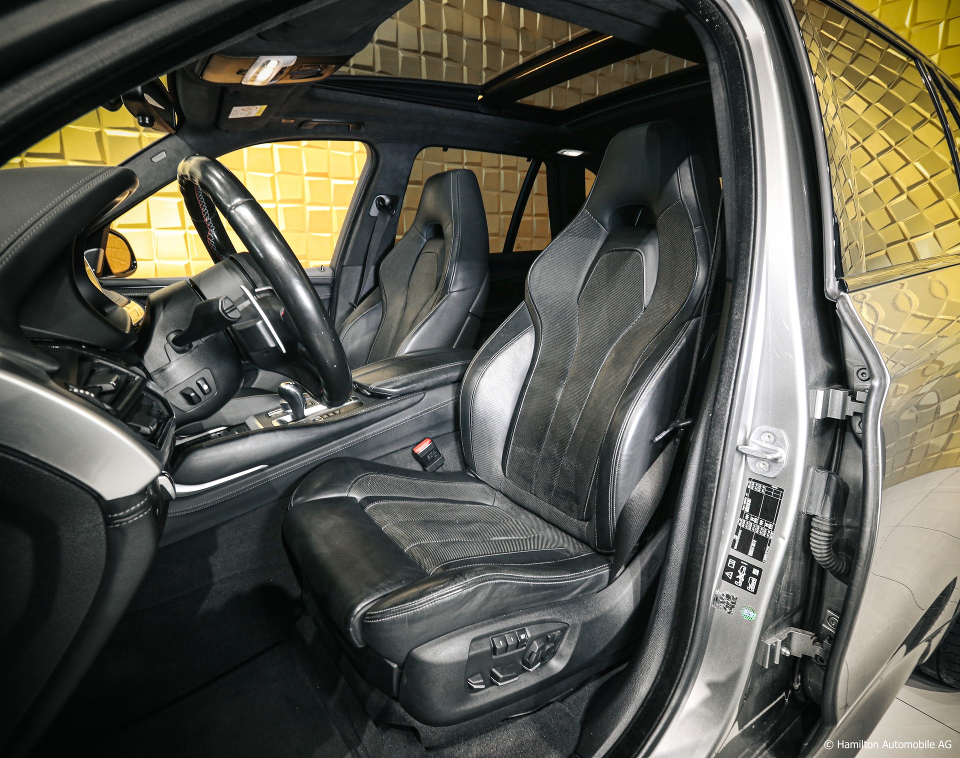 BMW X5M xDrive Steptronic-image-17