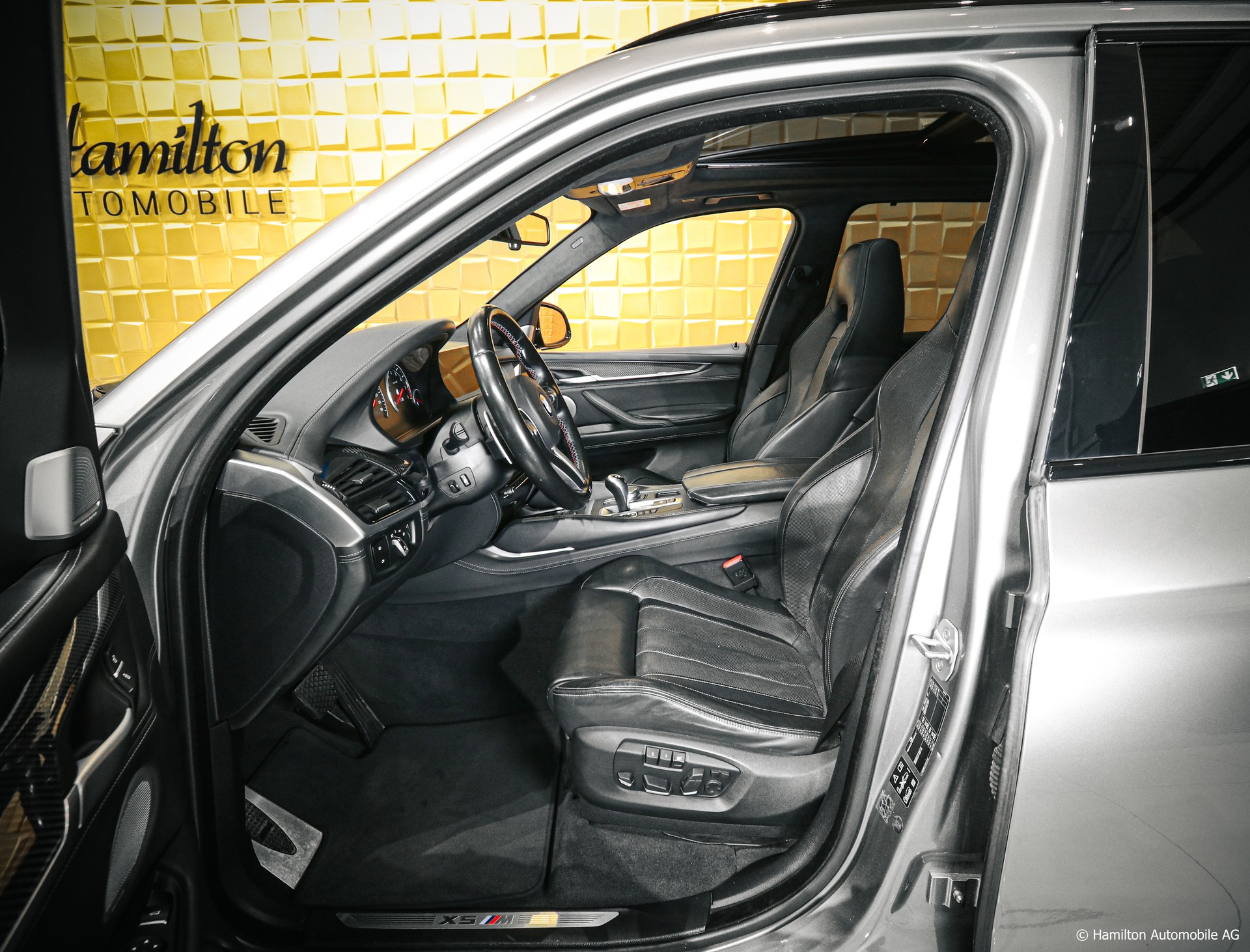 BMW X5M xDrive Steptronic-image-16