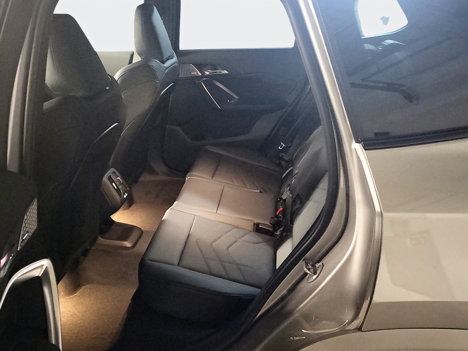 BMW X1 xDrive 20d 48V M Sport Pro-image-17