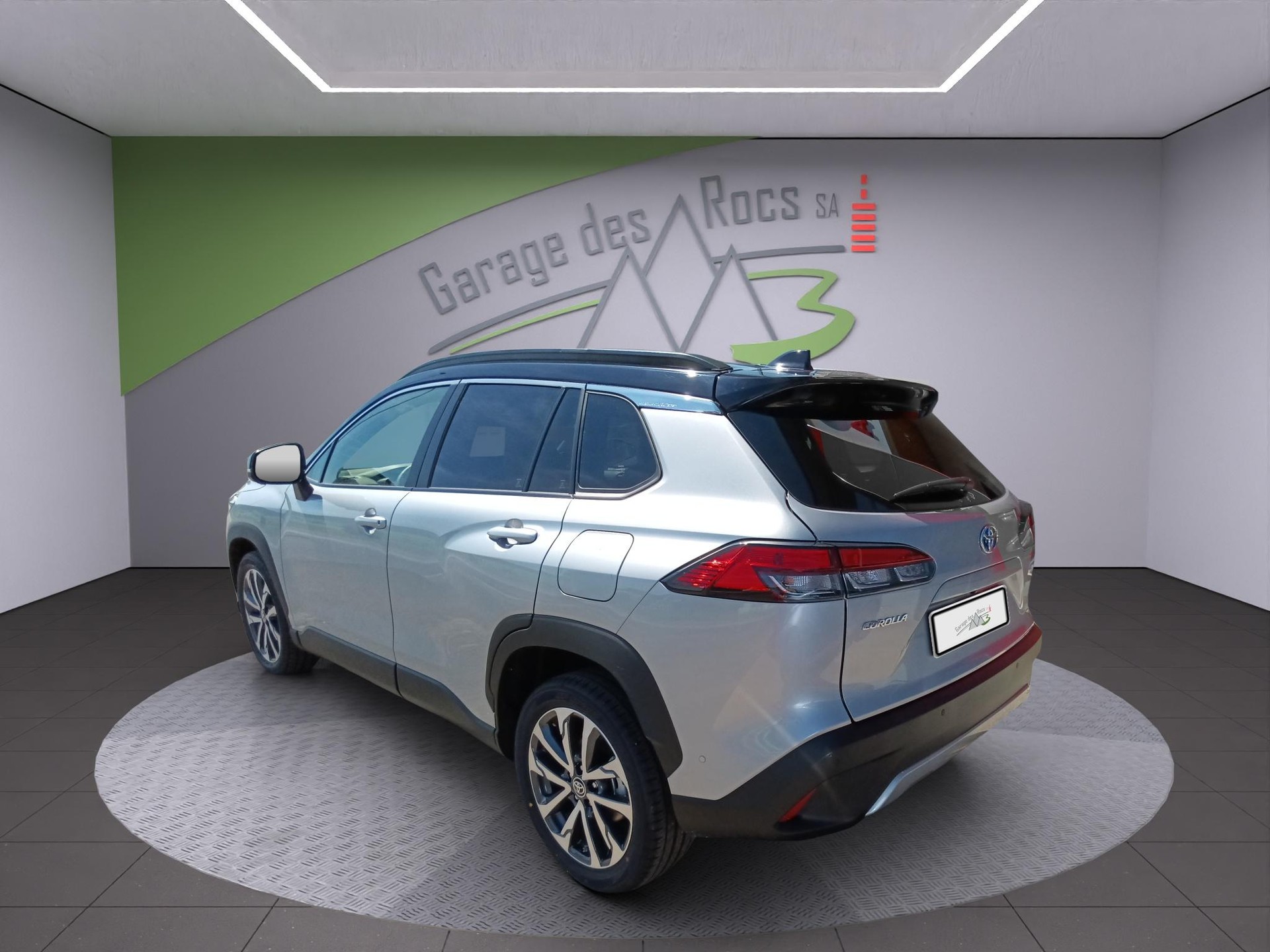 TOYOTA Corolla Cross 2.0 HSD Premium AWD-i-image-3