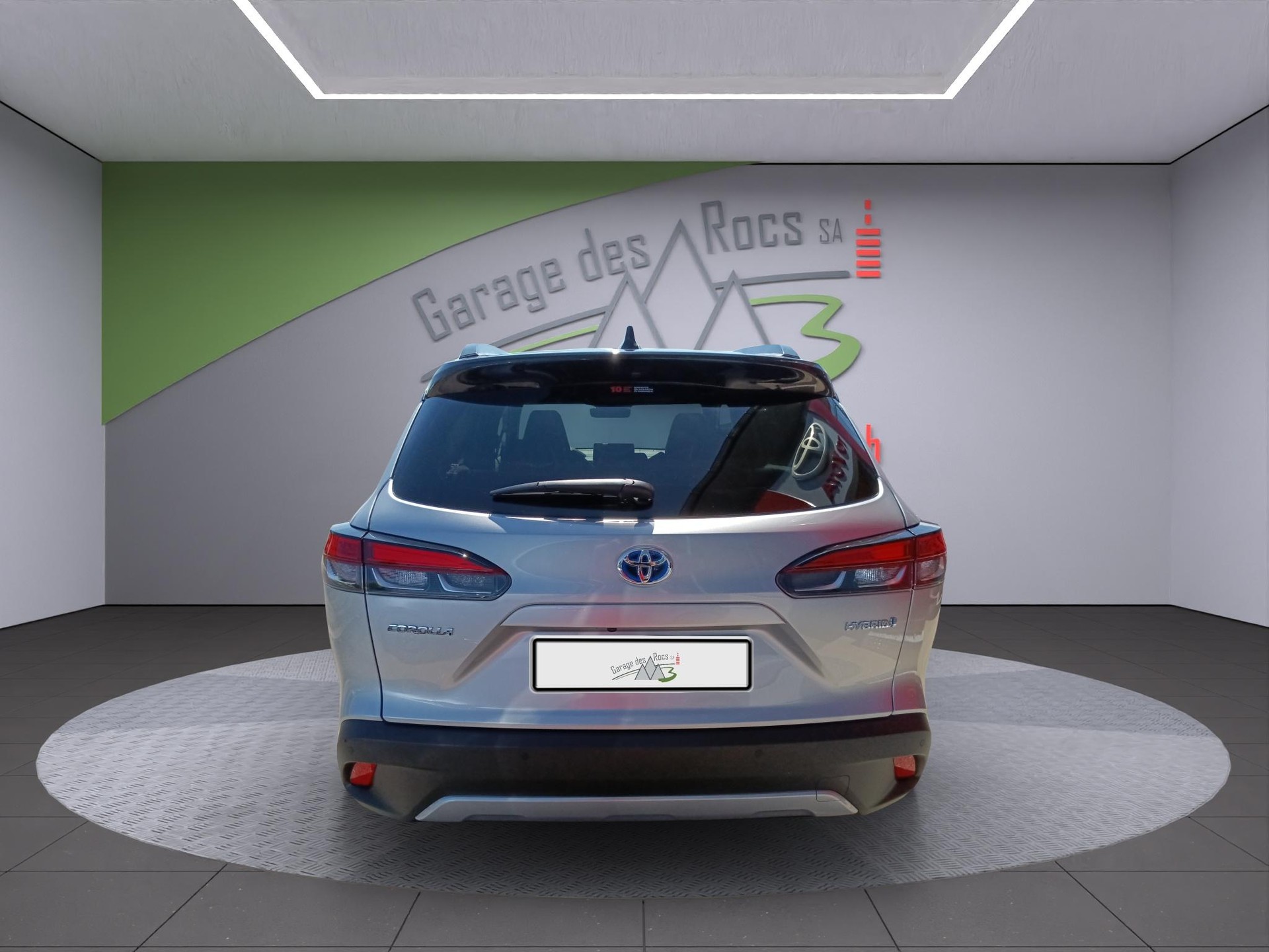 TOYOTA Corolla Cross 2.0 HSD Premium AWD-i-image-4