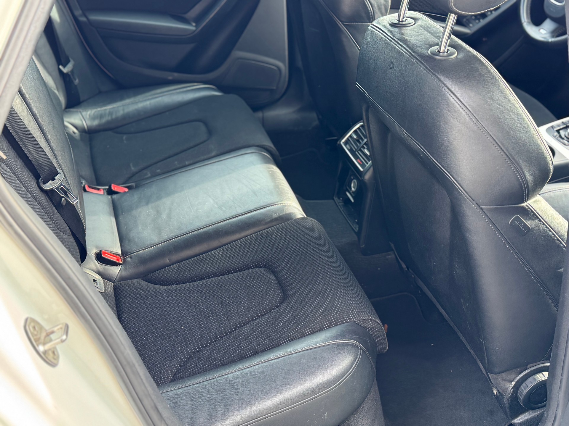 AUDI Avant 2.0 TDI Quattro-image-6