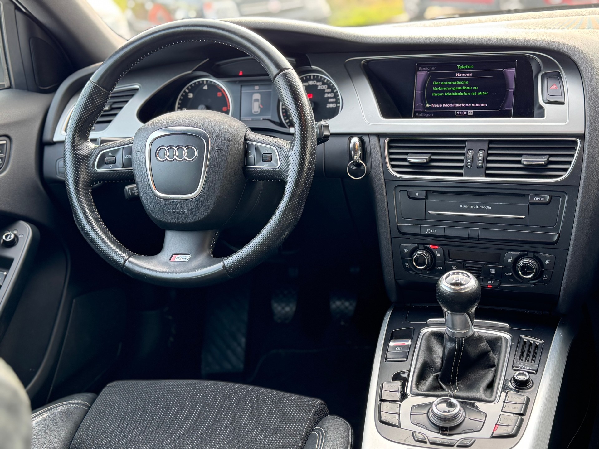 AUDI Avant 2.0 TDI Quattro-image-7