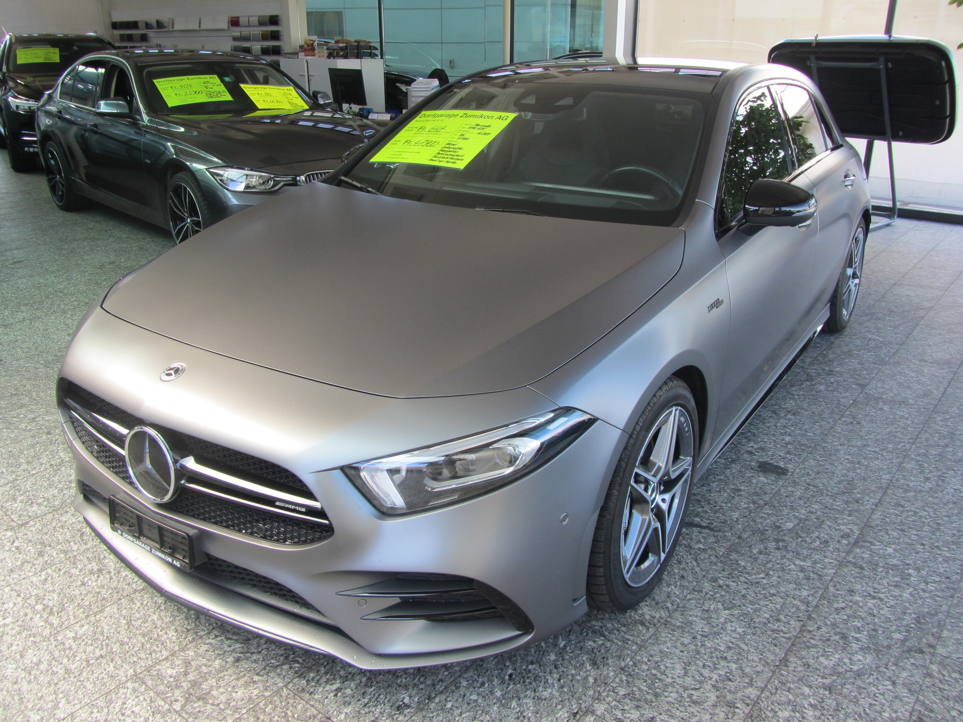 MERCEDES-BENZ A 35 AMG 4Matic Speedshift-image-2