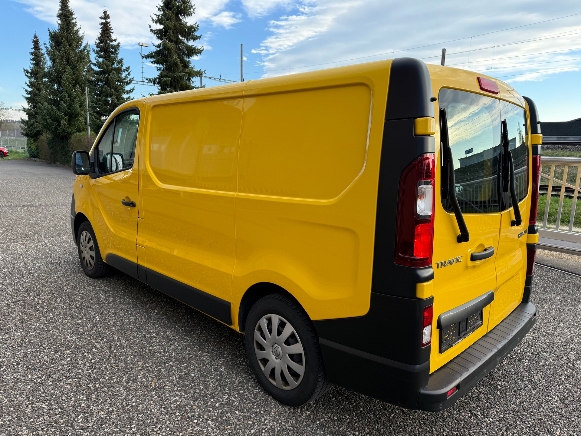 RENAULT Trafic 1.6 ENERGY TwinT. dCi125 2.9t Busin. L1H1-image-3