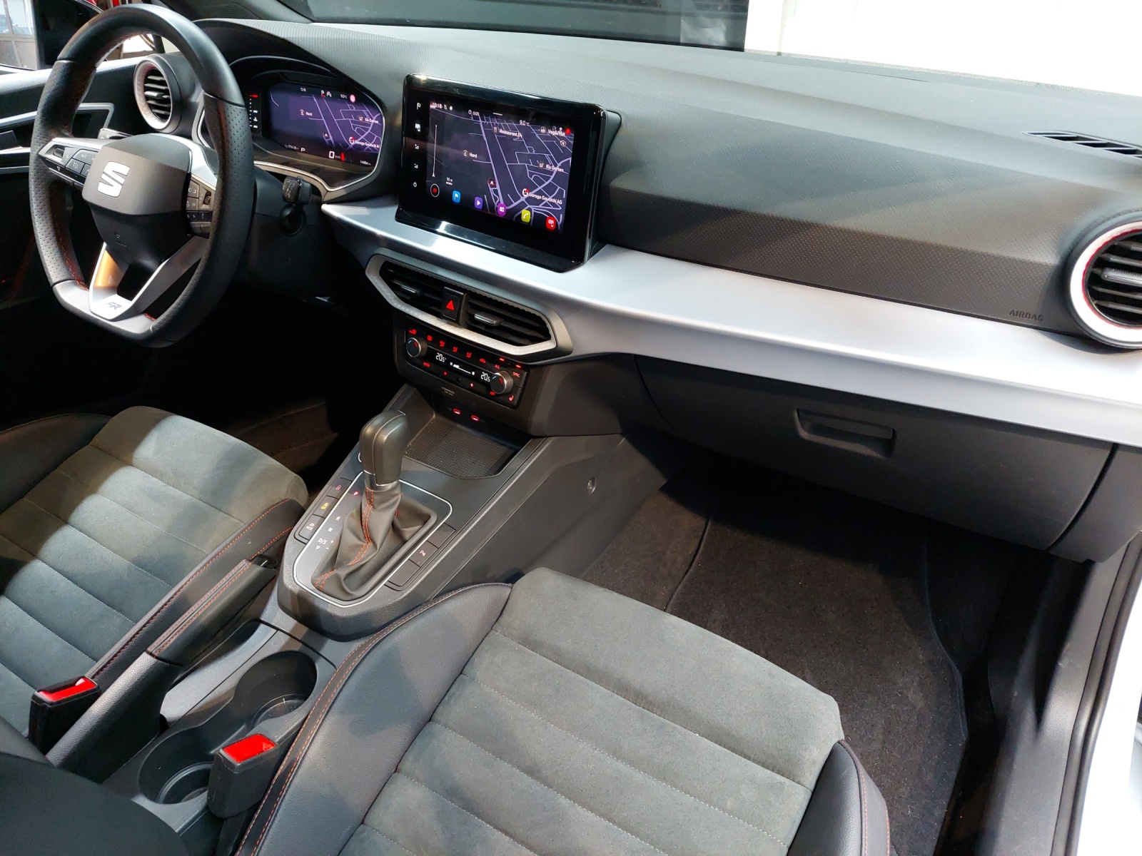 SEAT Ibiza 1.0 EcoTSI FR DSG-image-9