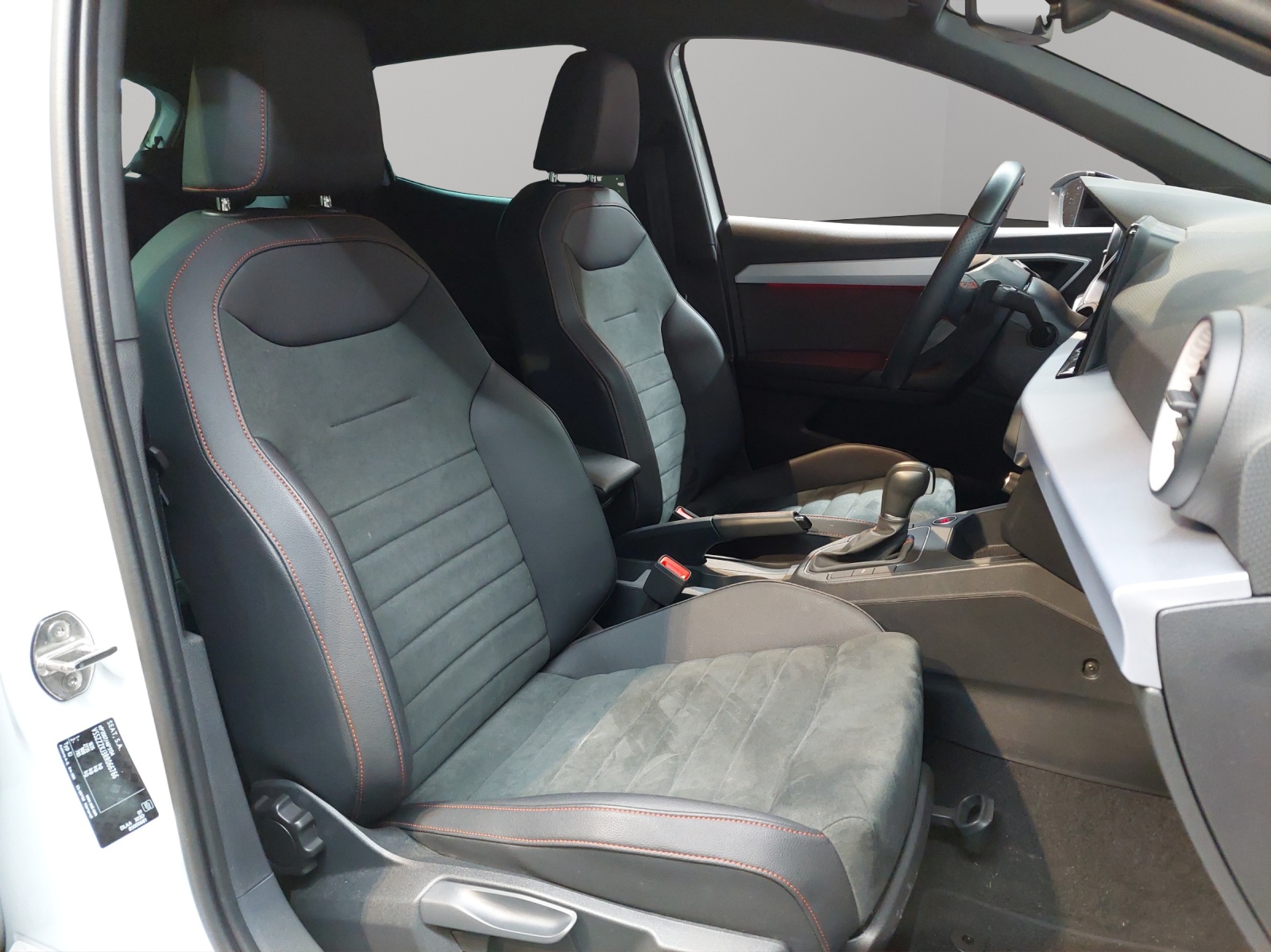 SEAT Ibiza 1.0 EcoTSI FR DSG-image-8