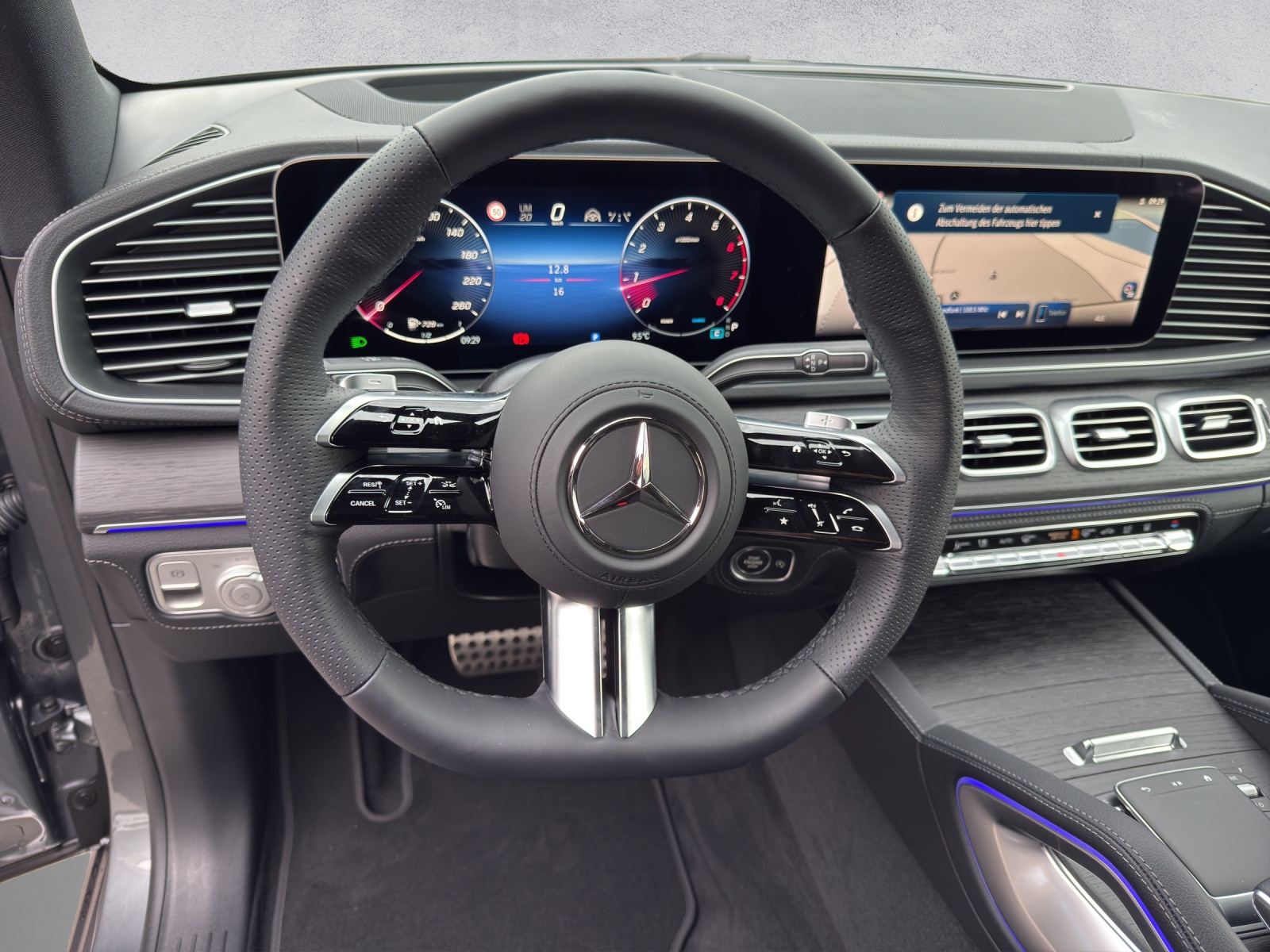 MERCEDES-BENZ GLE 450 AMG Line 4Matic-image-11