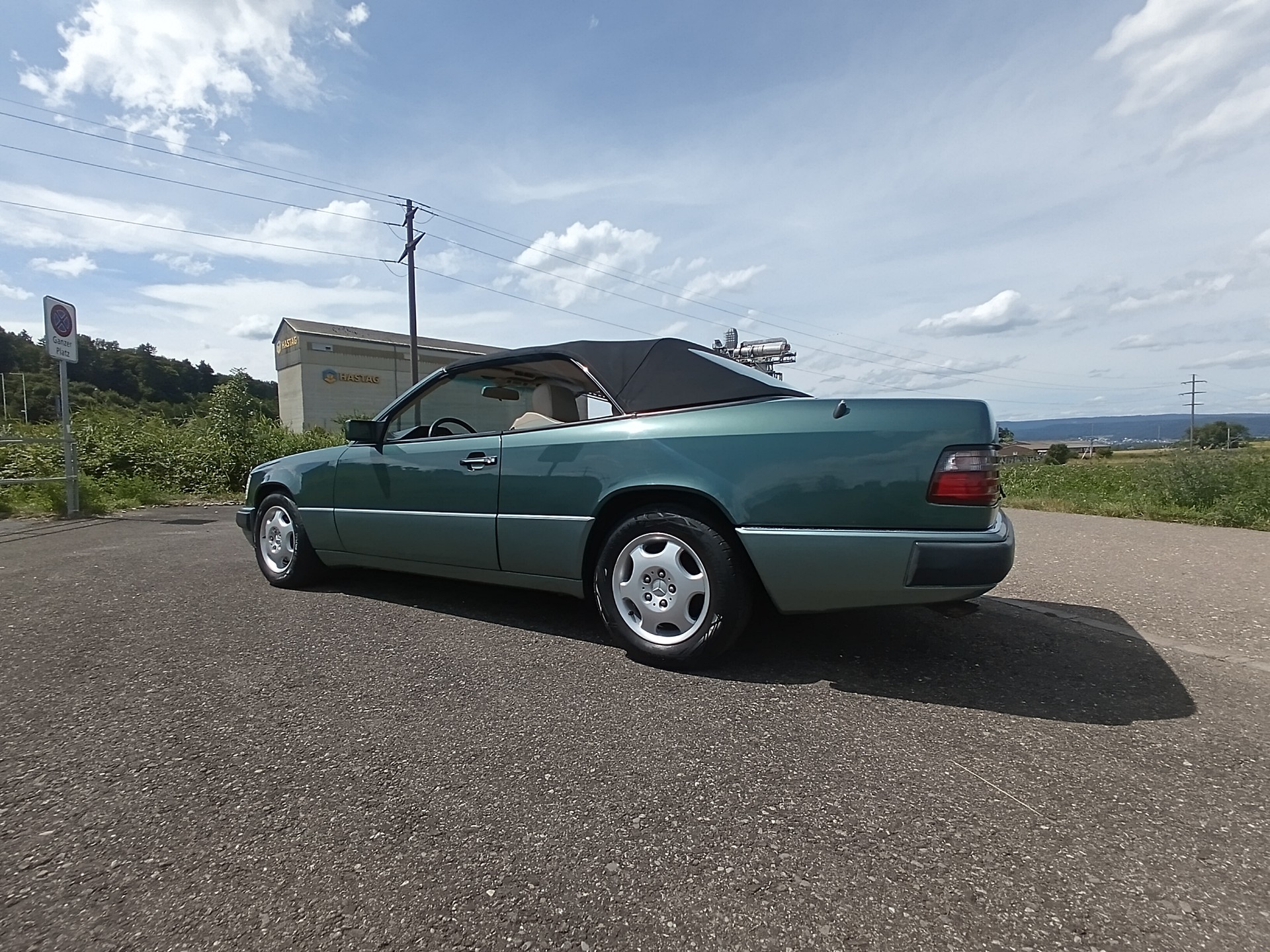 MERCEDES-BENZ 300 CE-24 Cabrio-image-3