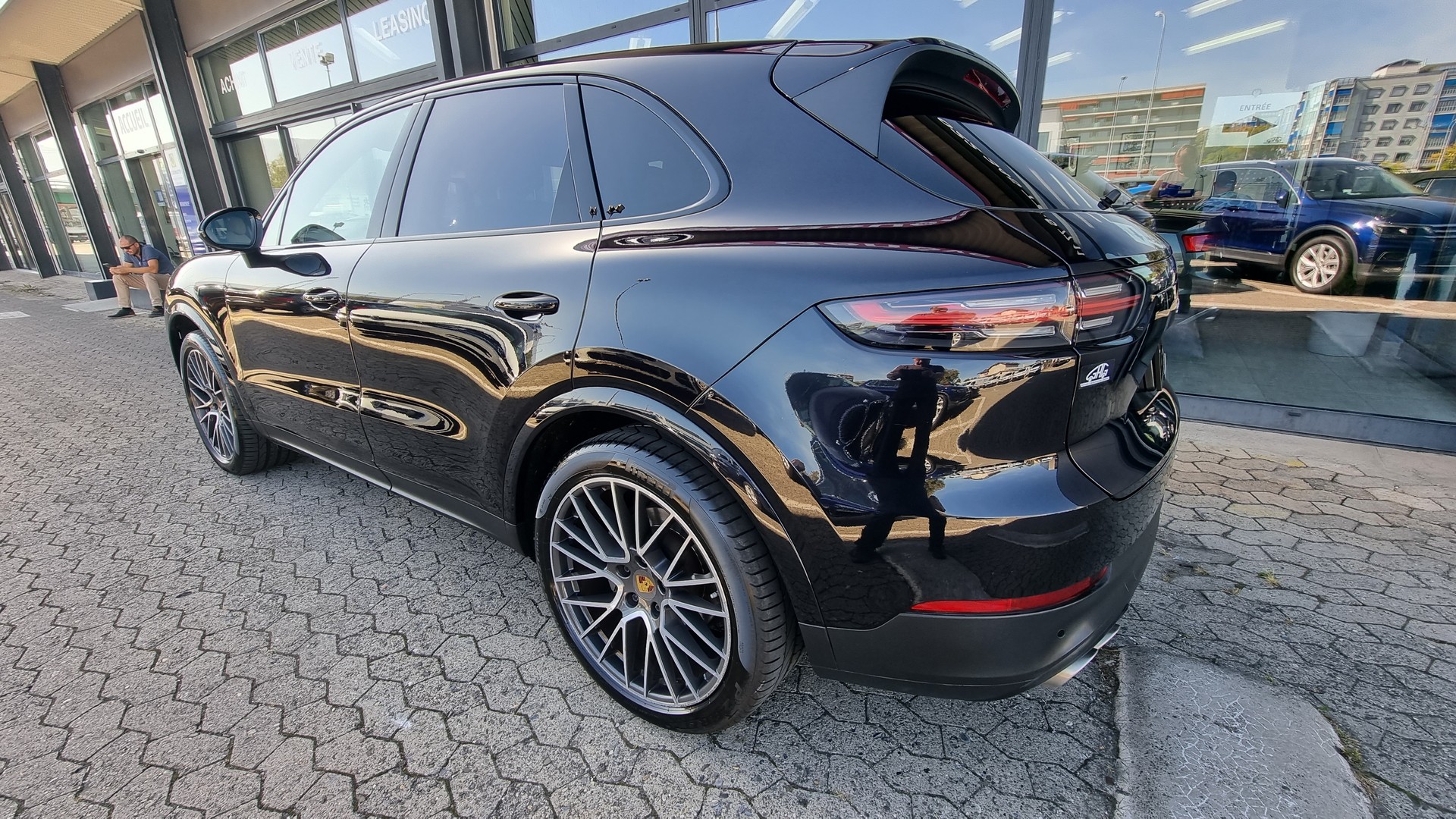 PORSCHE Cayenne S-image-4