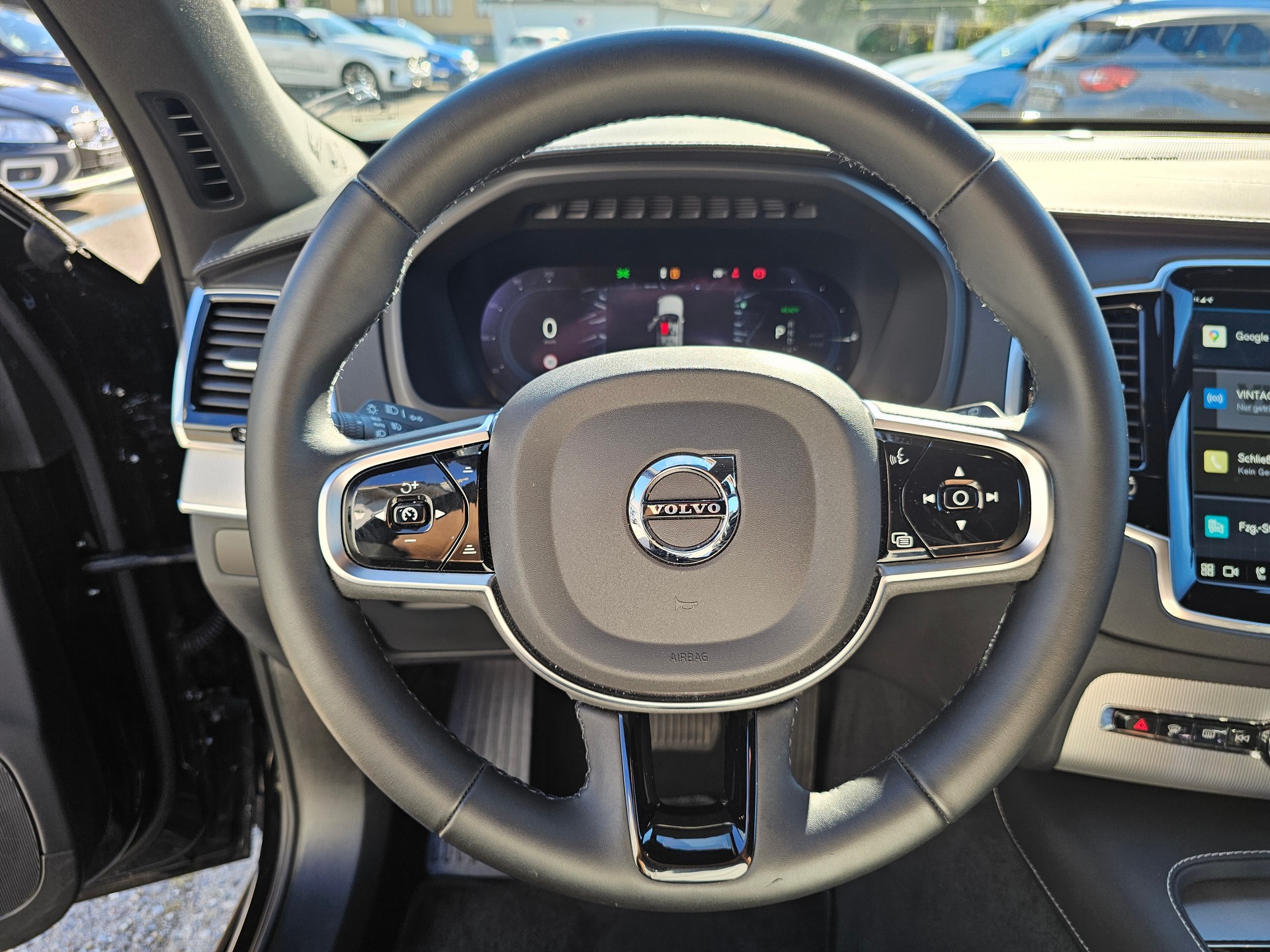 VOLVO XC90 T8 eAWD PluginHybrid Plus Dark Geartronic-image-8