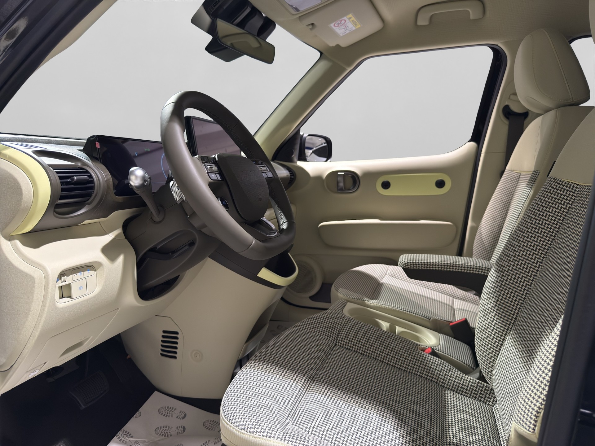HYUNDAI Inster 49kWh Amplia-image-8