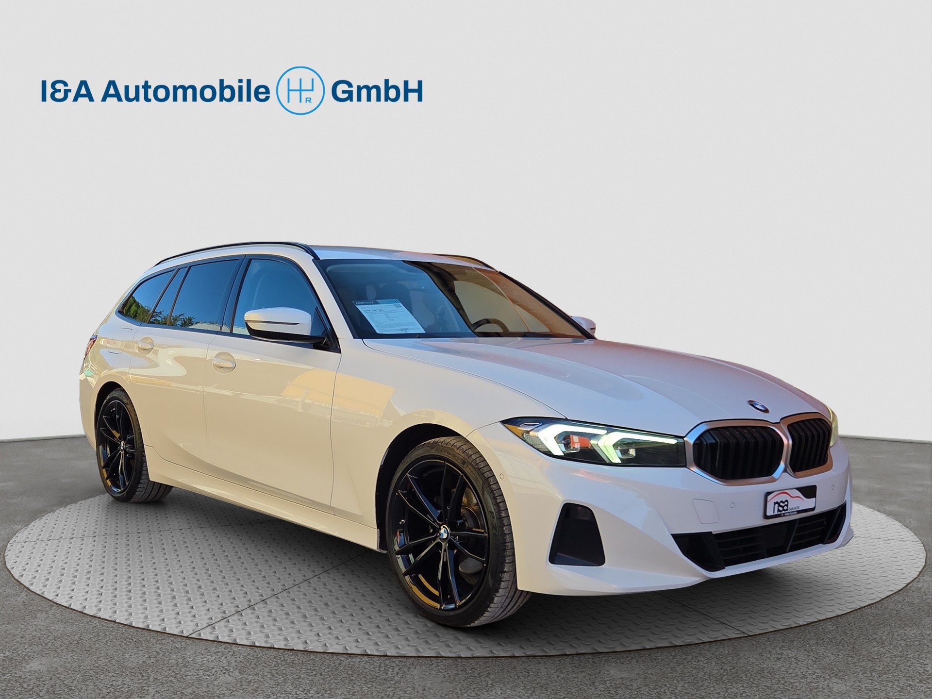 BMW 320d xDrive 48V Touring Steptronic-image-2
