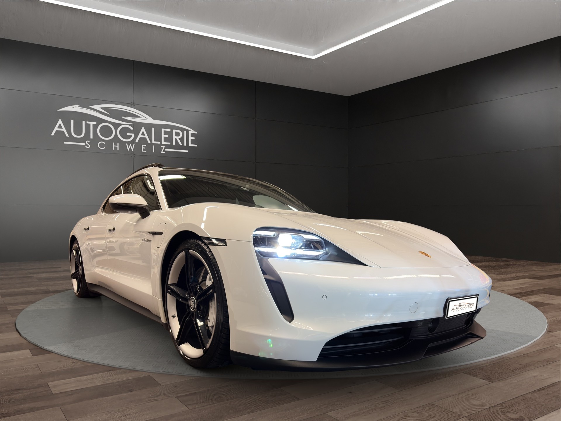 PORSCHE Taycan 4S Sport Turismo | Performance Plus 93.4 kWh | Panorama | Sport-Chrono | Memory |-showroom-element-1