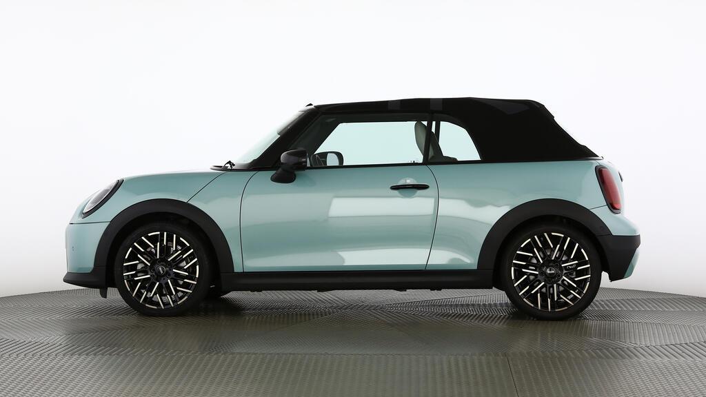 MINI Cooper S Cabrio-image-2