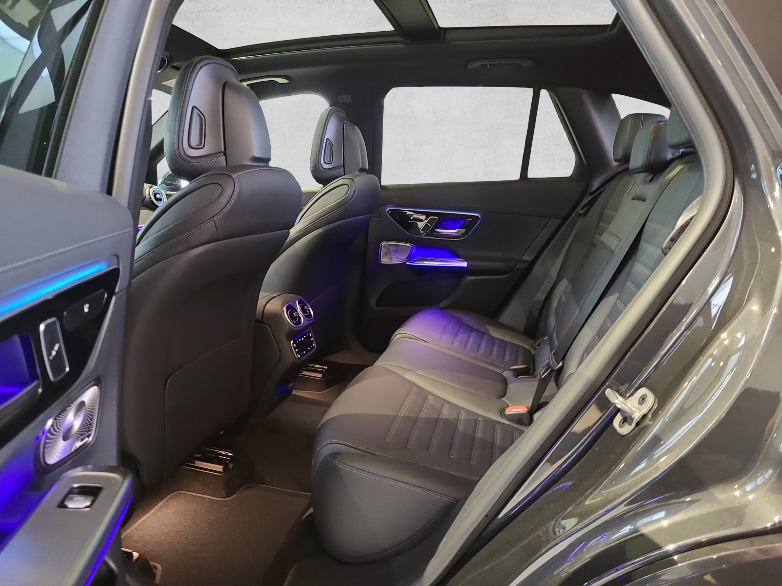 MERCEDES-BENZ GLC 400 e 4Matic 9G-Tronic-image-10